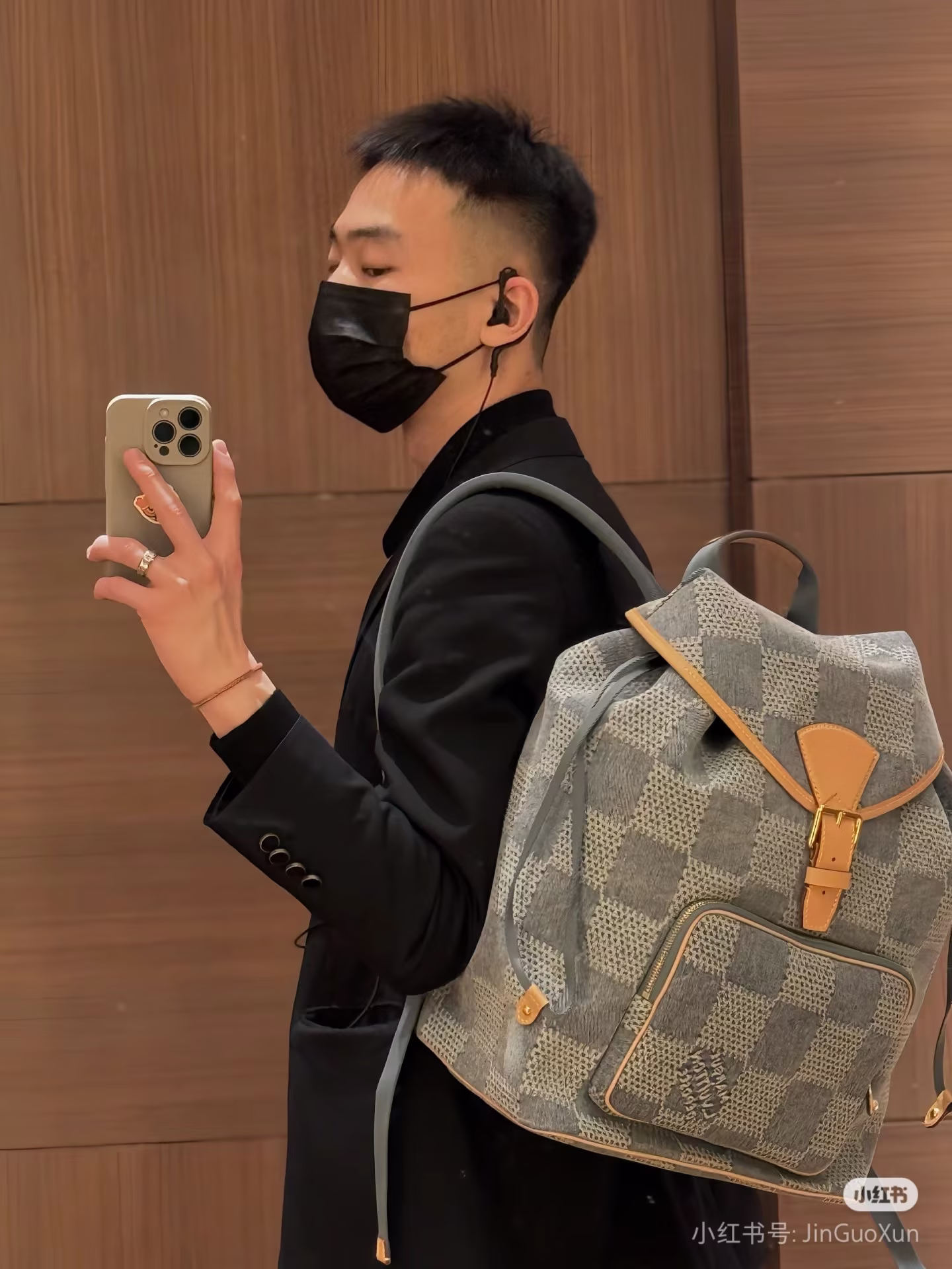 LV Montsouris denim plaid backpack upper body model number: M40708-high imitation bag