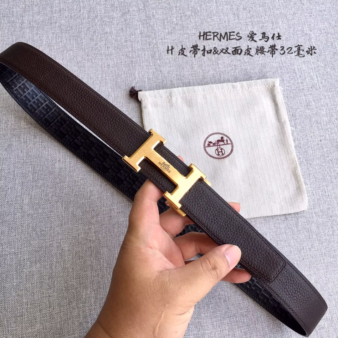 P300 Hermès counters are selling hot items 👏👏👏 Thanks to customers for feedback on real photos, top-quality goods, see the details for yourself, 3.2CM is available, all sizes are available - high imitation bags