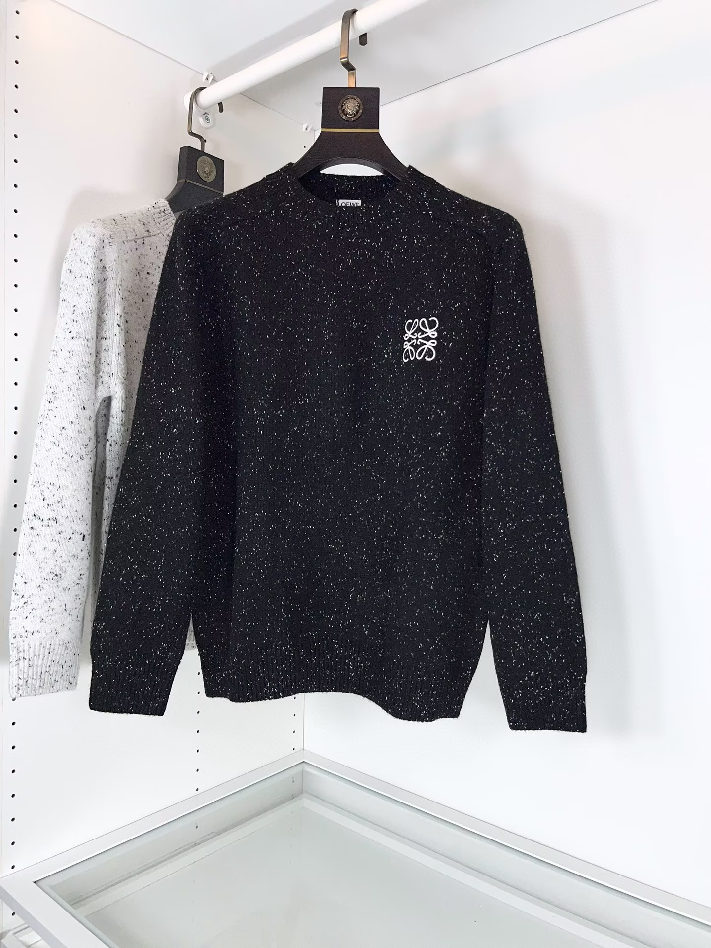 P600 Loewe Loewe 2024 fall and winter latest series of knitted wool sweater sweater series Counter 1:1 top replica full quality! Thickened paragraph hipster must-have single product! Know the goods of the old iron to hurry down fabric: 100% wool size M ~ 3XL 178 150 pounds to wear L maximum wear 210 pounds - high imitation factory!