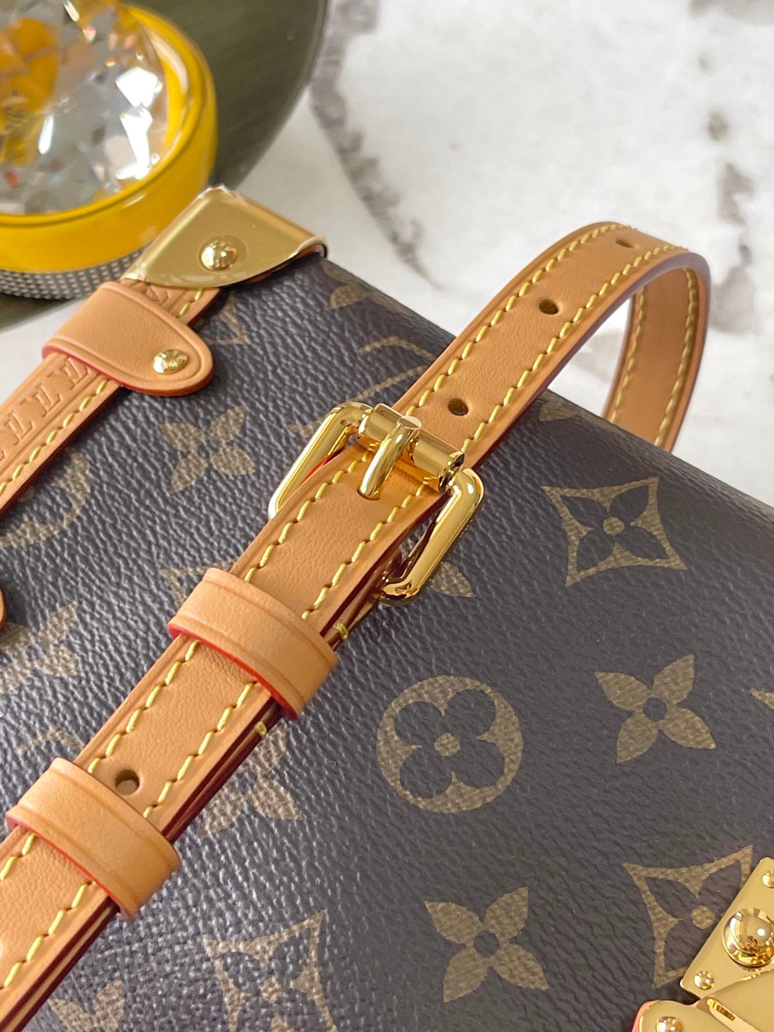 Picture [7]-p1800SIDE TRUNK MiNi handbags Model: M46815Materials: A grade all-steel hardware imported original fabricsPackaging: a full set of original duty-free M Bobberly loadedDimensions: 18 x 12.5 x 8CM-high-fashion bags