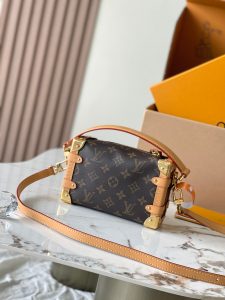 p1800SIDE TRUNK MiNi handbags Model: M46815Materials: A grade all-steel hardware imported original fabricsPackaging: a full set of original duty-free M Bobberly suitSize: 18x12.5x8CM-high-fashion factory