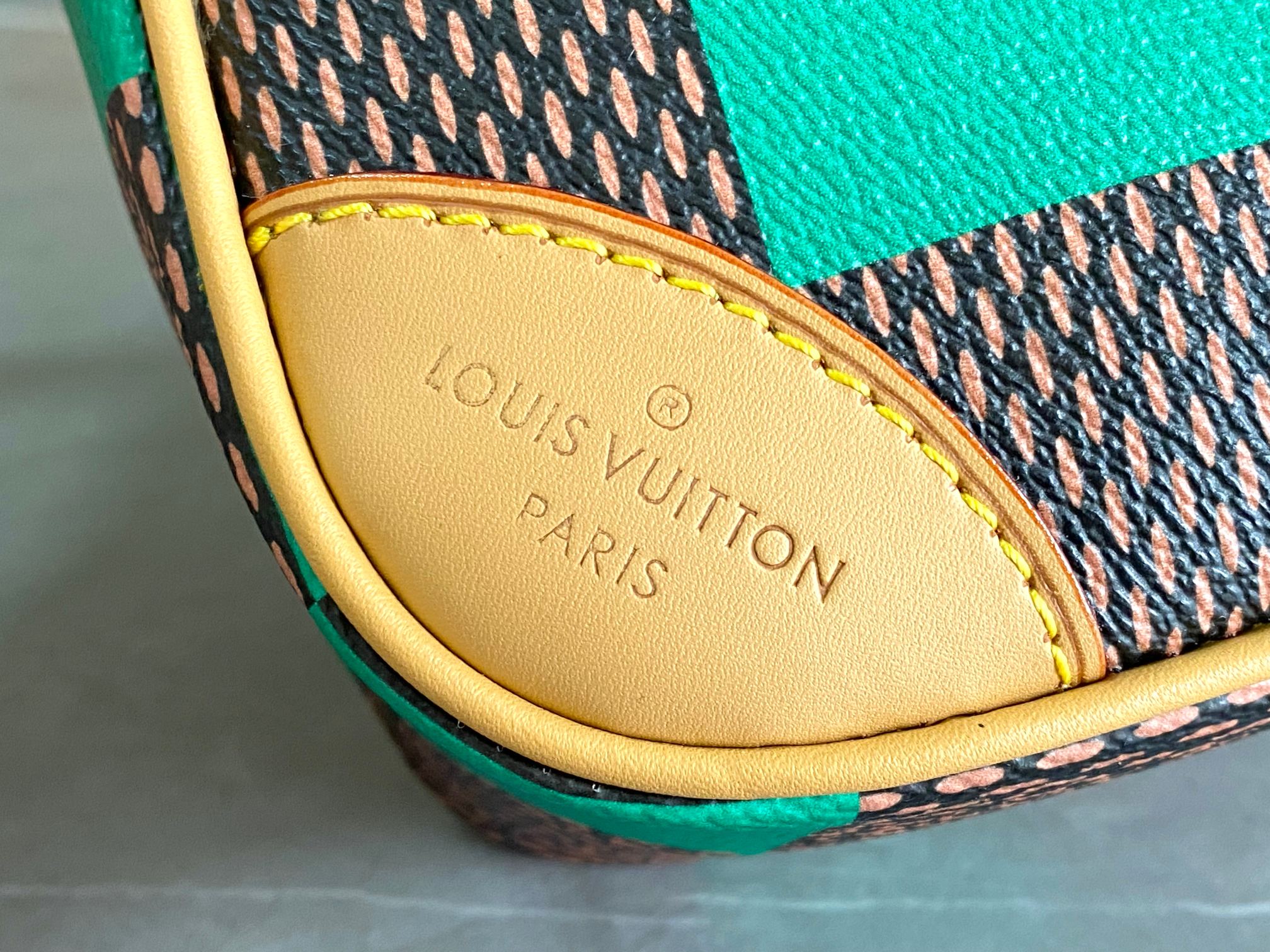 P880 N40548 Orange N40561 Red N40547 Blue N40563 Green N402024 Spring/Summer Men's Collection Ad Campaign Launches Spring/Summer 2024 Men's Collection Ad Campaign Created by Men's Creative Director, Pharrell Williams, the collection uses the sun as the main design theme throughout the collection, with elements of graphic light, warm tones and the use of colorful Damier motifs. In this collection, Pharrell brings the classic Damier checkerboard pattern to life in primary colors, reinterpreting this iconic element of the brand in a variety of ways. The colorful Damier pattern is presented in a variety of pieces through different processes.