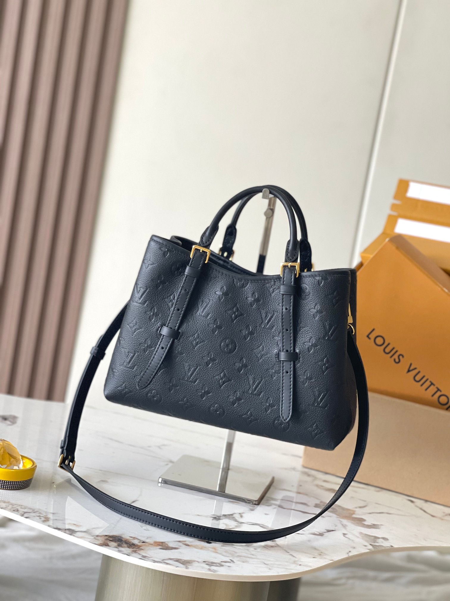 p2300 this section Babylone Tote Handbags Traceability Paris Babylone Trend Community Model: M11463 taupe Material: A-grade all-steel hardware imported original fabrics Packaging: a full set of the original duty-free M Boberly loaded Size: 31 * 21.5 * 13CM-High-fashion Factory