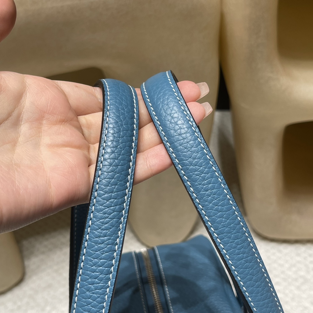 Picture [3]-35 Victoria Victoria the most commuting bag low-profile minimalist to the extreme malleable both boys and girls into the hand will not have a sense of inconsistency 75 denim blue silver buckle-high replica handbags