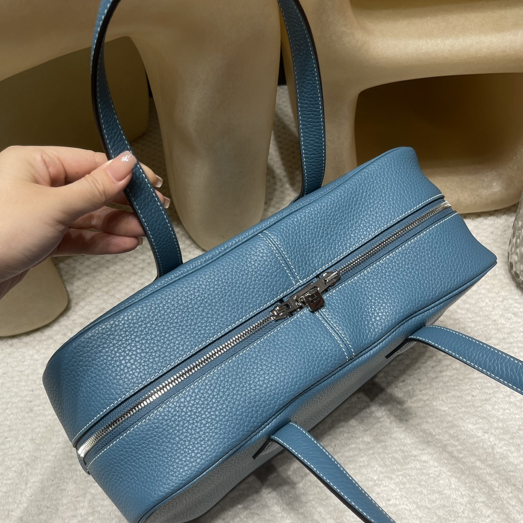 Picture [5]-35 Victoria Victoria the most commuting bag low-profile minimalist to the extreme malleable both boys and girls into the hand will not have a sense of inconsistency 75 denim blue silver buckle-High Faux Bags