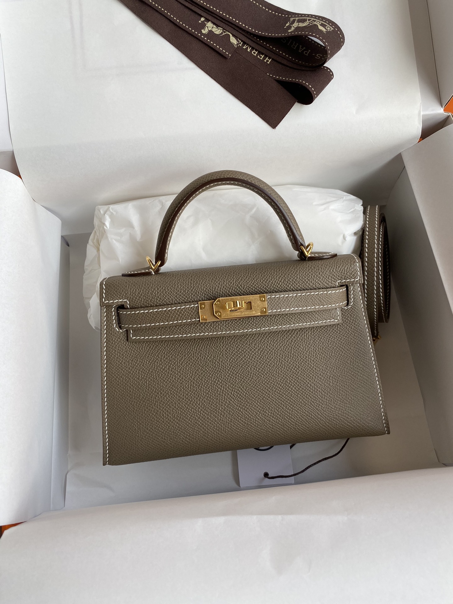 👉二代Mini Kelly 19cm 进口Epsom皮 大象灰内拼粉色 金扣-高仿包包