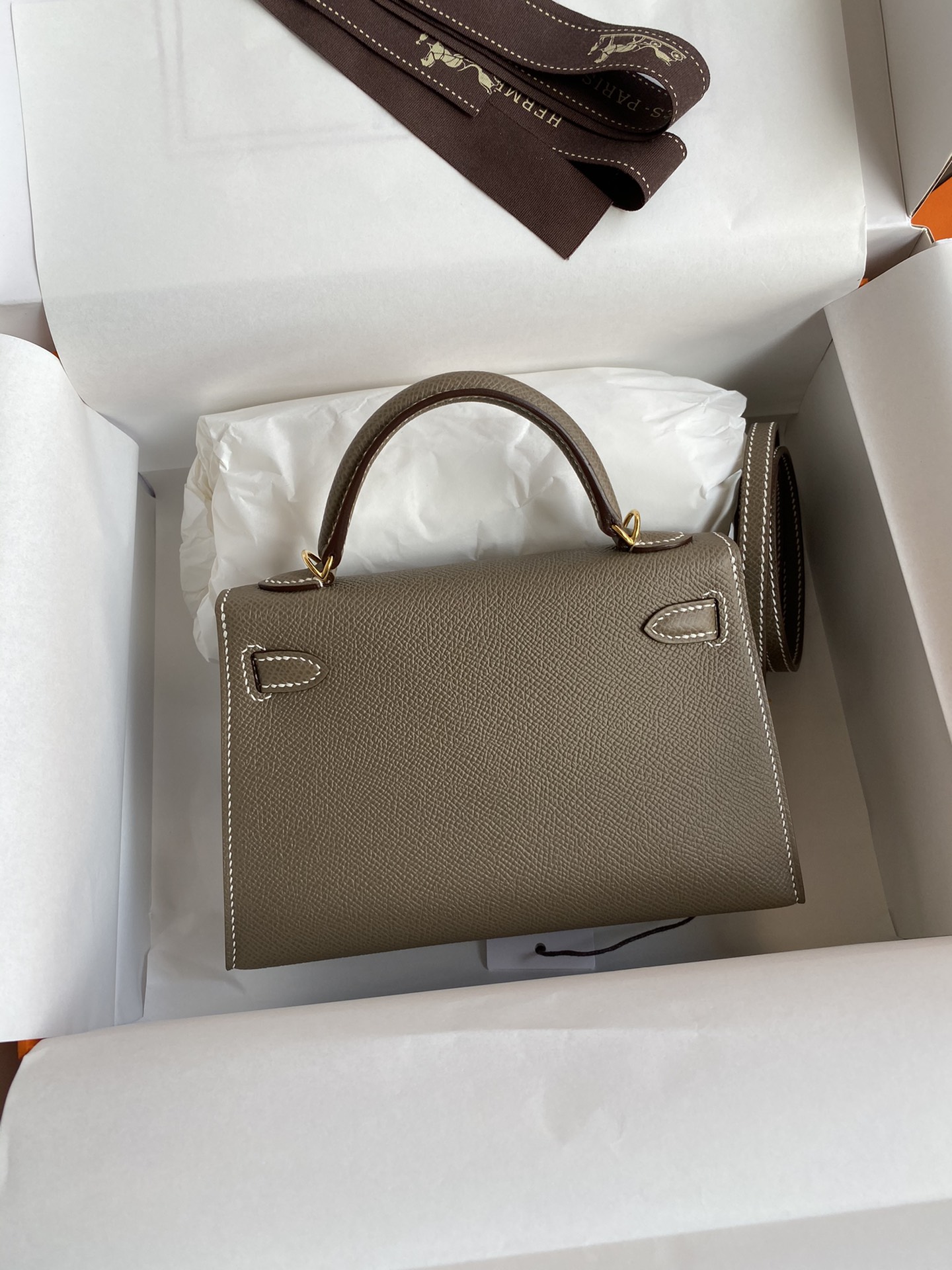 图片[2]-👉二代Mini Kelly 19cm 进口Epsom皮 大象灰内拼粉色 金扣-高仿包包