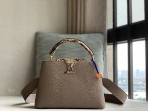 P2500 special original factory exclusively purchased on behalf of the M82068 gray and purple detailed features 27 x 18x9 cm-high replica bags