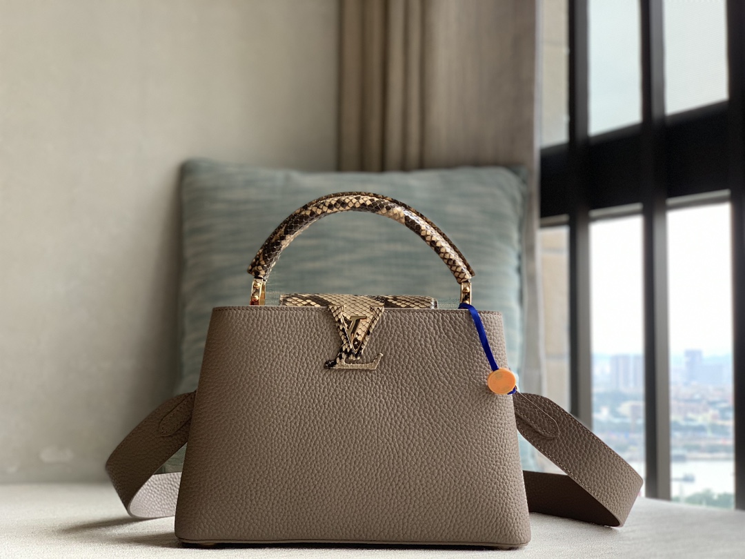 P2500 special original factory exclusively purchased on behalf of the M82068 gray and purple detailed features 27 x 18 x 9 cm-high replica bags