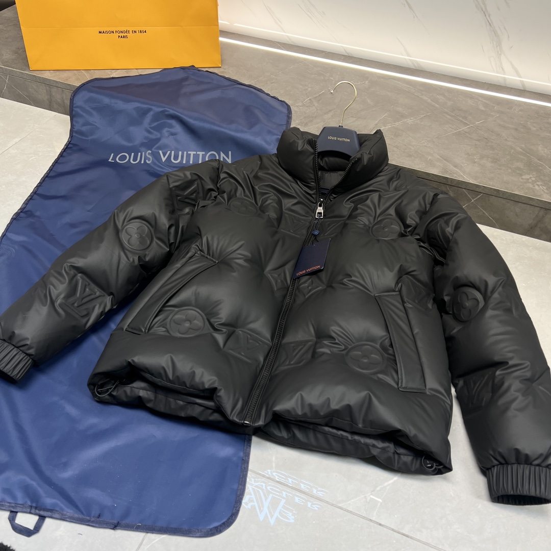 Photo [2]-P1400🎁Louis Embossed Down. The best of the best are "for you" full of goose neck down filling. (Hanger ➕ original nylon storage bag, must be standard ah)-High Fake Bags
