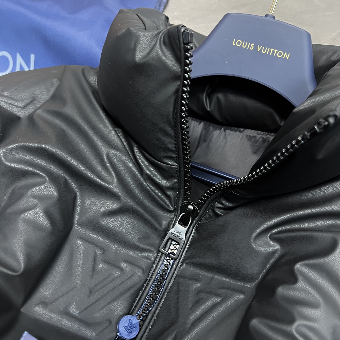 Image [5]-P1400🎁Louis Embossed Down. The best of the best are "for you" full of goose neck down filling. (Hanger ➕ original nylon storage bag, must be standard ah)-High Fake Bags