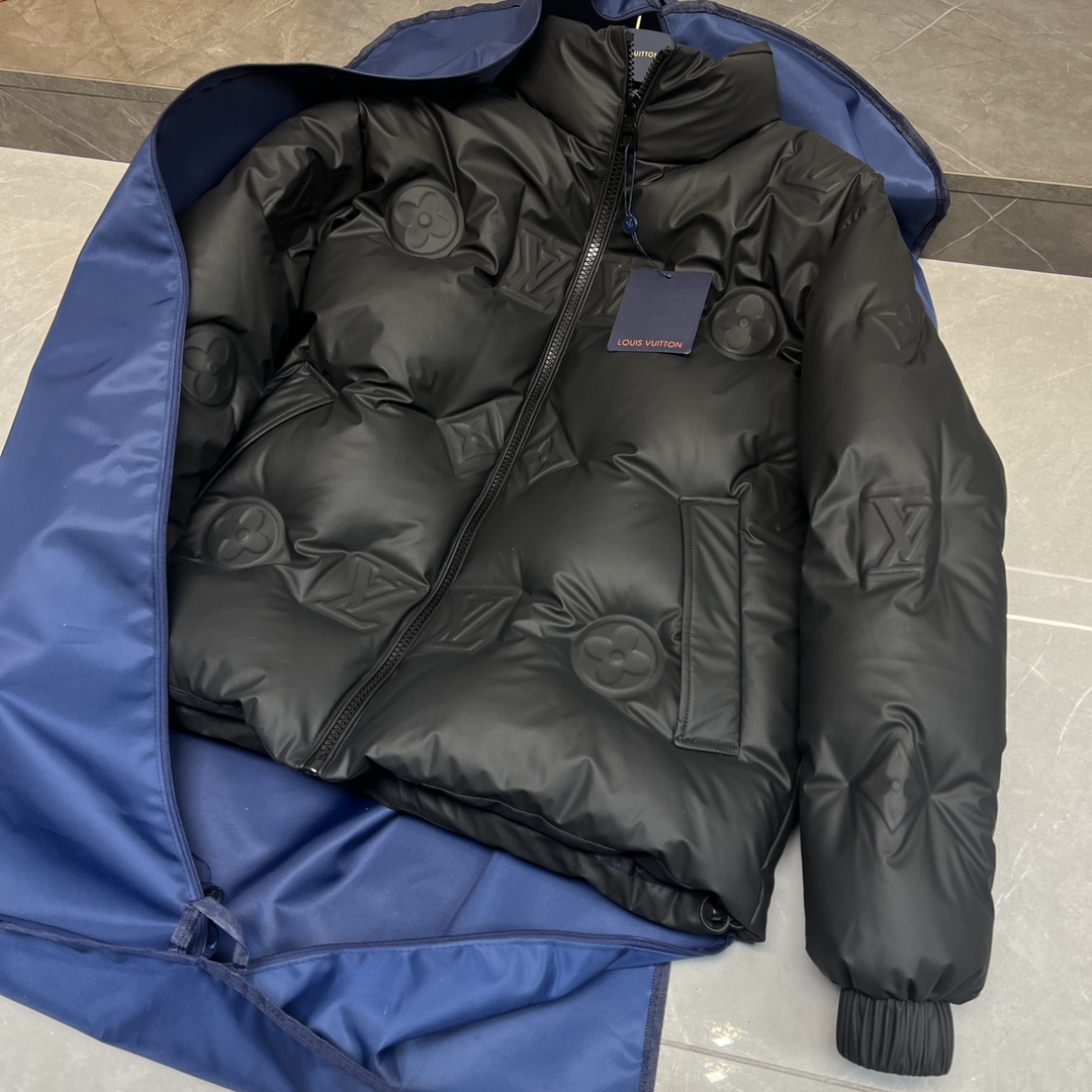 Photo [6]-P1400🎁Louis Embossed Down. The best of the best are "for you" full of goose neck down filling. (Hanger ➕ original nylon storage bag, must be standard ah)-High Fake Bags