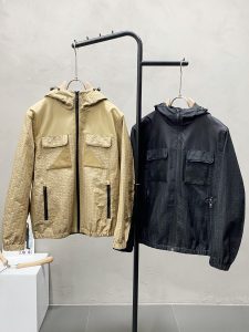 P820 Givenchy纪梵希💥独家专供新款男士休闲连帽夹克 透气舒适 高端定制 高版本 时尚百搭爆款⚠️⚠️✨✨进口面料 手感超柔软细腻  穿着亲肤舒适 高端精品 代工厂精细做工 上身非常赞 男士必备单品 三标齐全 码数M-3XL-高仿包包