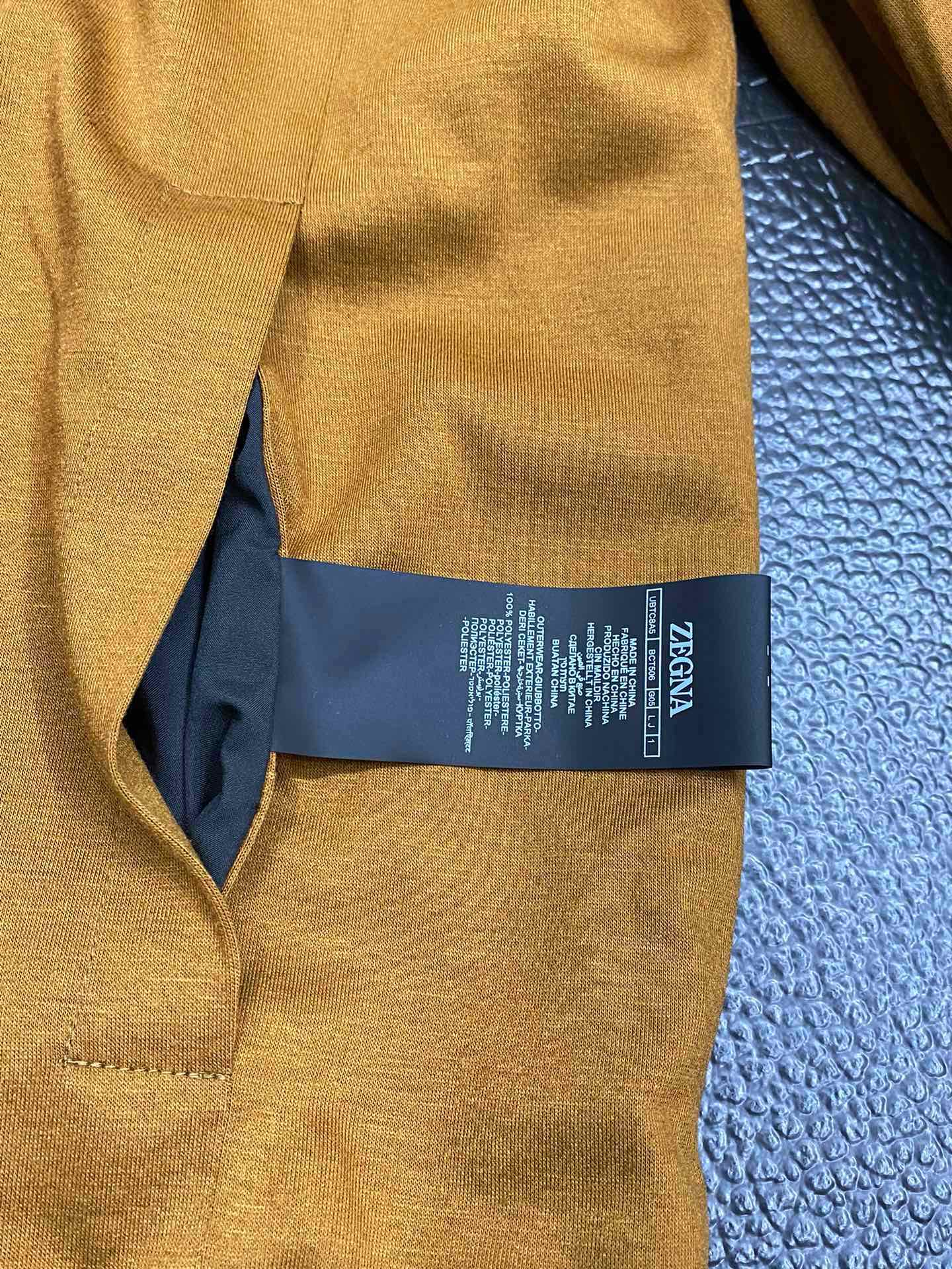 图片[13]-P800 ZEGNA杰尼亚💥独家专供新款男士休闲外套 双面穿设计 透气舒适 高端定制 高版本 时尚百搭爆款⚠️⚠️✨✨进口面料 手感超柔软细腻  穿着亲肤舒适 高端精品 代工厂精细做工 上身非常赞 男士必备单品 三标齐全 码数M-3XL-高仿包包