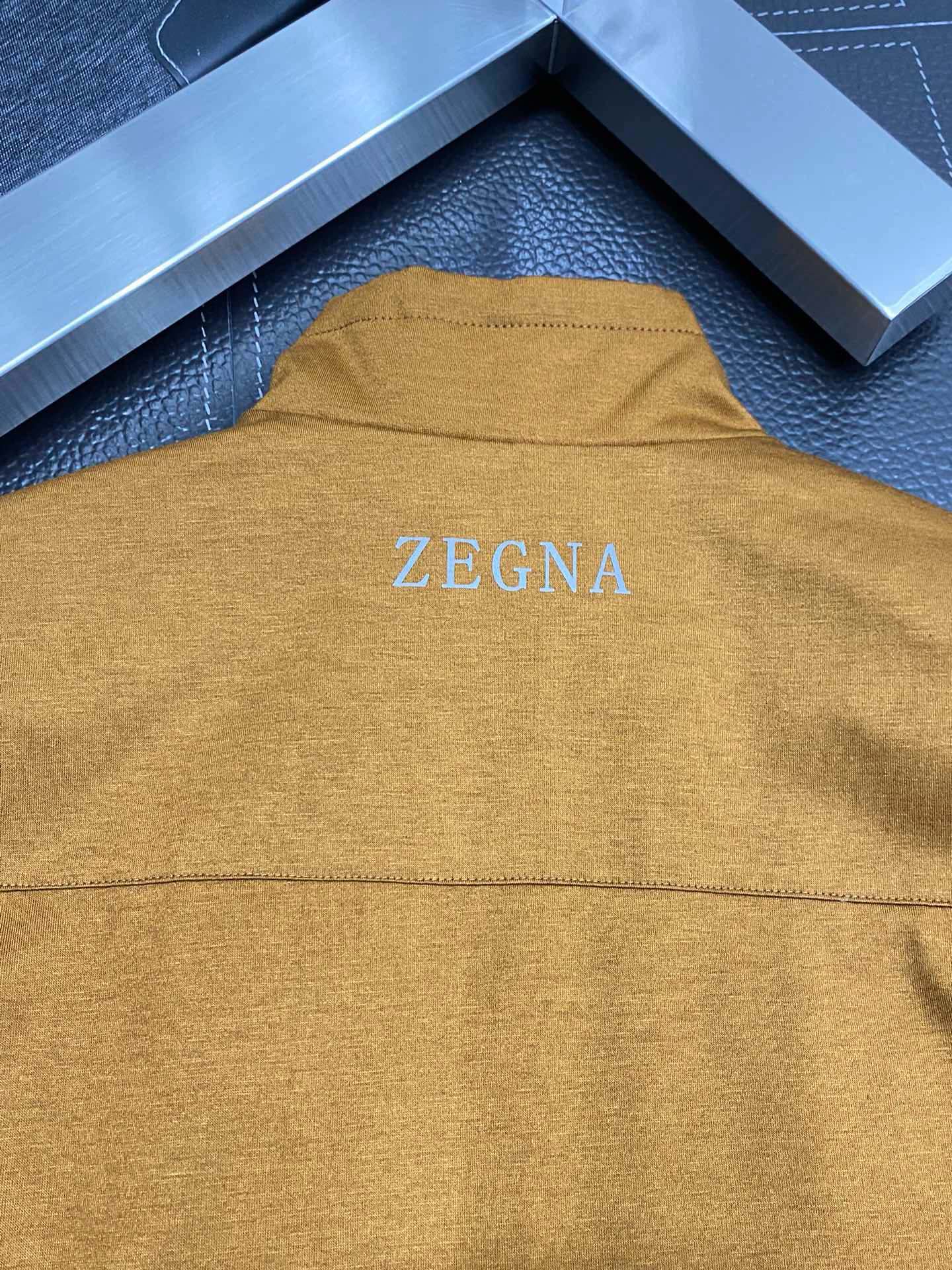 图片[14]-P800 ZEGNA杰尼亚💥独家专供新款男士休闲外套 双面穿设计 透气舒适 高端定制 高版本 时尚百搭爆款⚠️⚠️✨✨进口面料 手感超柔软细腻  穿着亲肤舒适 高端精品 代工厂精细做工 上身非常赞 男士必备单品 三标齐全 码数M-3XL-高仿包包