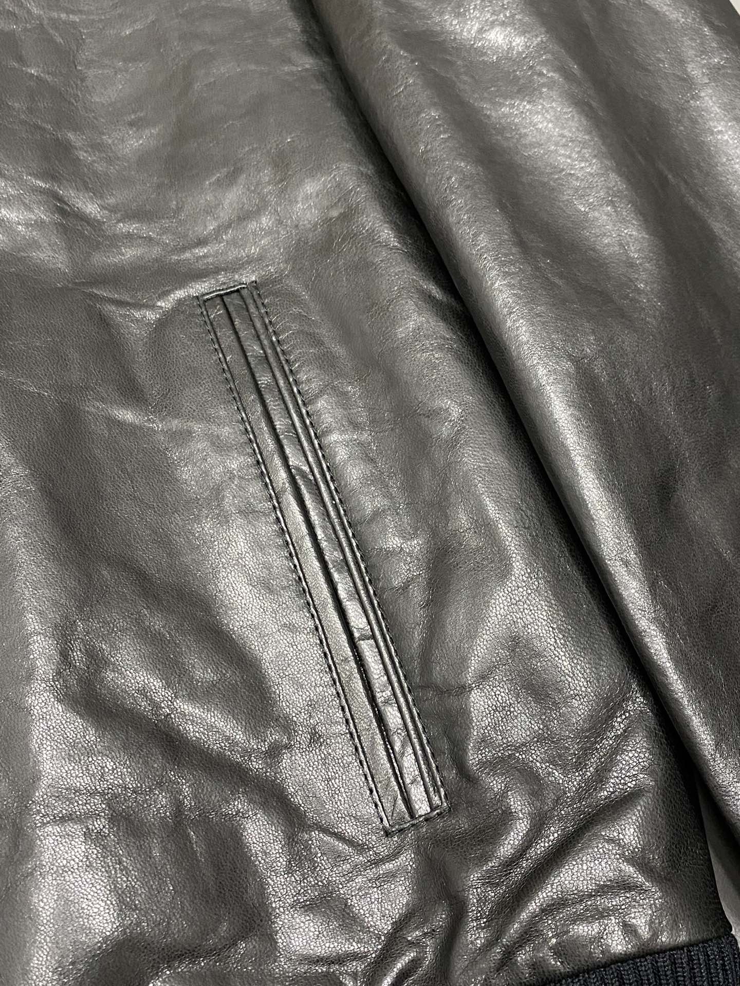 图片[8]-皮衣-P4200 Gucci古驰💥翻领皮质夹克💥独家专供最新高端定制衣身数码品牌字母标志图案官网同步发售独特设计五金配件Logo标志采用专柜定制植鞣皮 最流行时尚风格元素路线上身效果超帅气！码数：M-3XL-高仿包包