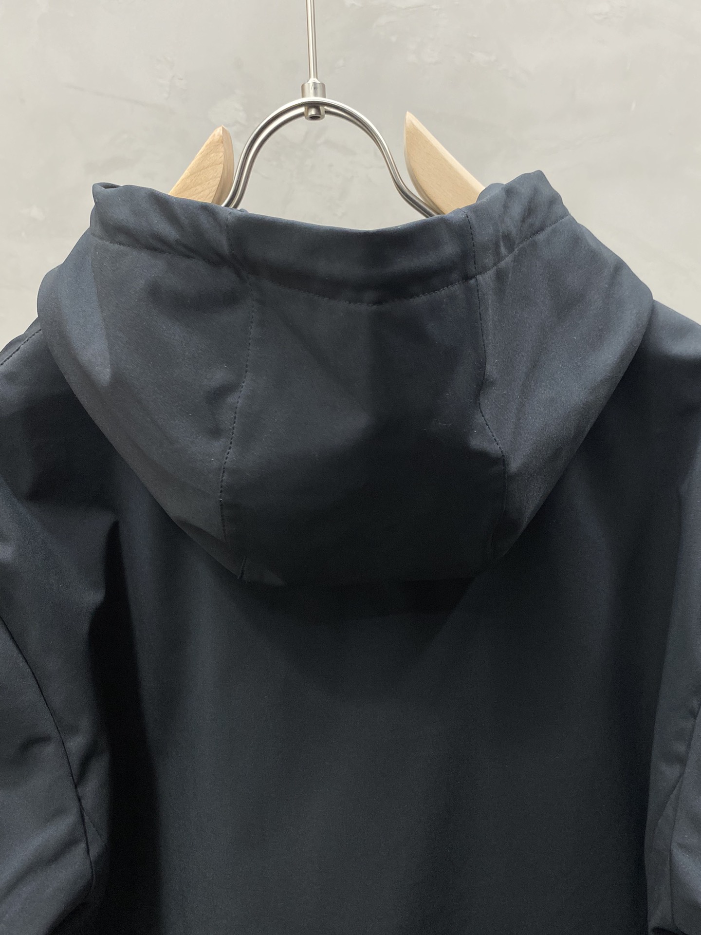 Picture [4]-P820FENDI Fendi 💥 exclusive exclusive latest fashion spring and fall hooded jacket classic design sense and value of the jacket quality is not picky quality control can be directly into the hands of the high end of the perfect product that can not be faulted! Through the details of the picture can feel its strong aura of polytropic warmth and warmth effect is remarkable do not have to worry about a little bit of cold! Fashion and functionality both the whole section looks more luxurious atmosphere! Size: M-3XL-High Faux Bags