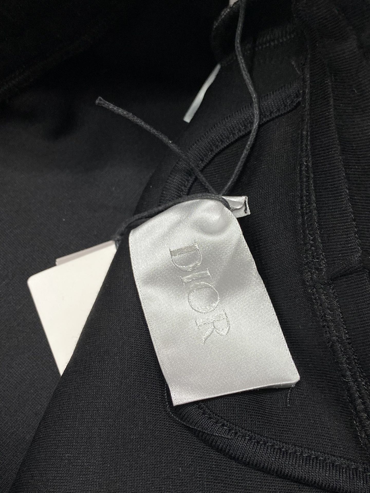 P1070/set Dior Dior 💥 Exclusive exclusive new counter with the same models of fall and winter suit breathable comfortable and casual! Senior sense of full! Details of exquisite high-grade workmanship impeccable! The original high-end fabrics are very senior! The fabric is stiff and wrinkle-resistant wear warmth sharp and stylish yards M-3XL!