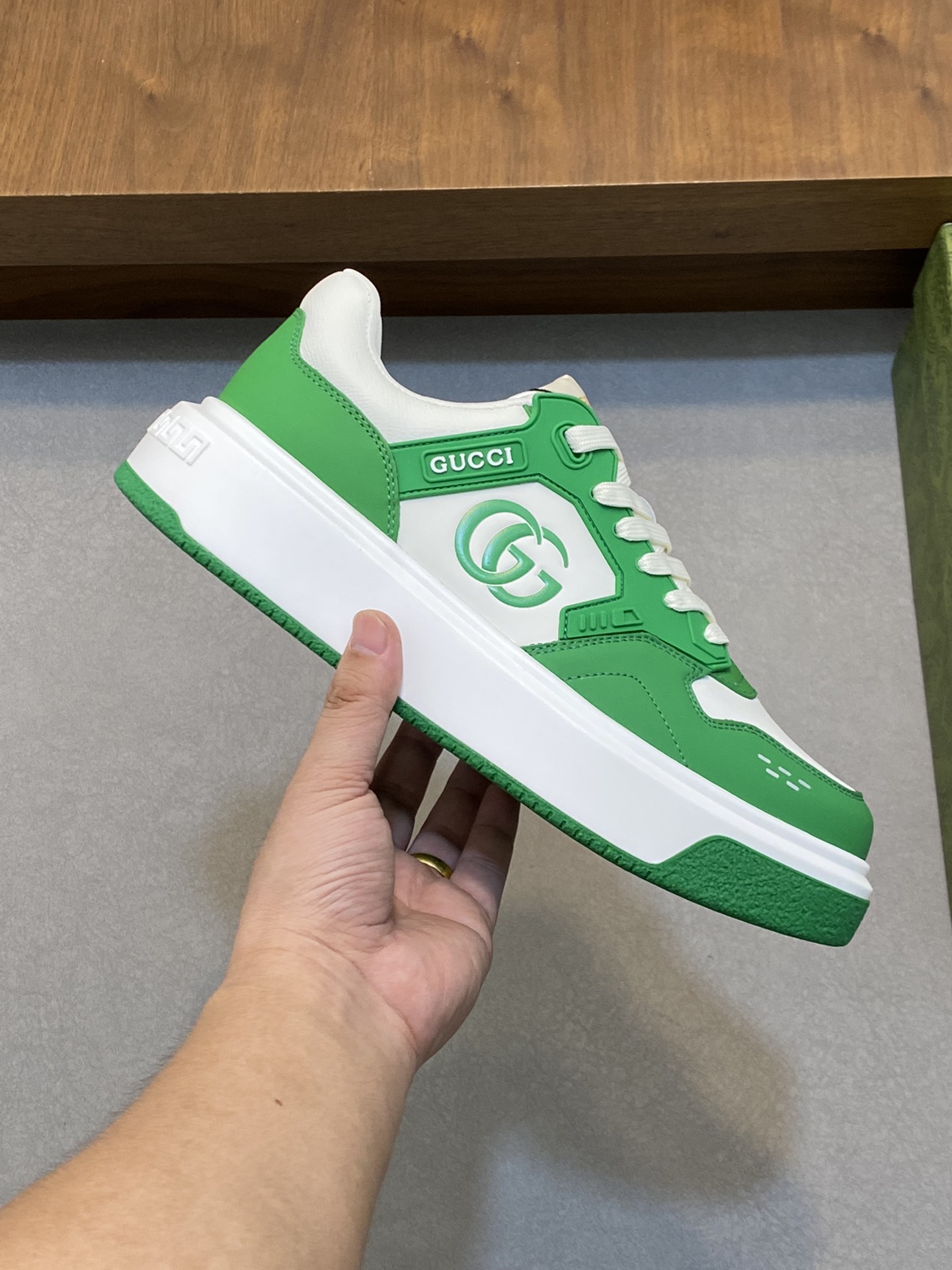 Molding outsole - ultra-high quality control - fine workmanship: highlight (high-end - noble - grade) - Size : 38-44 (45 can be customized) - high imitation bags