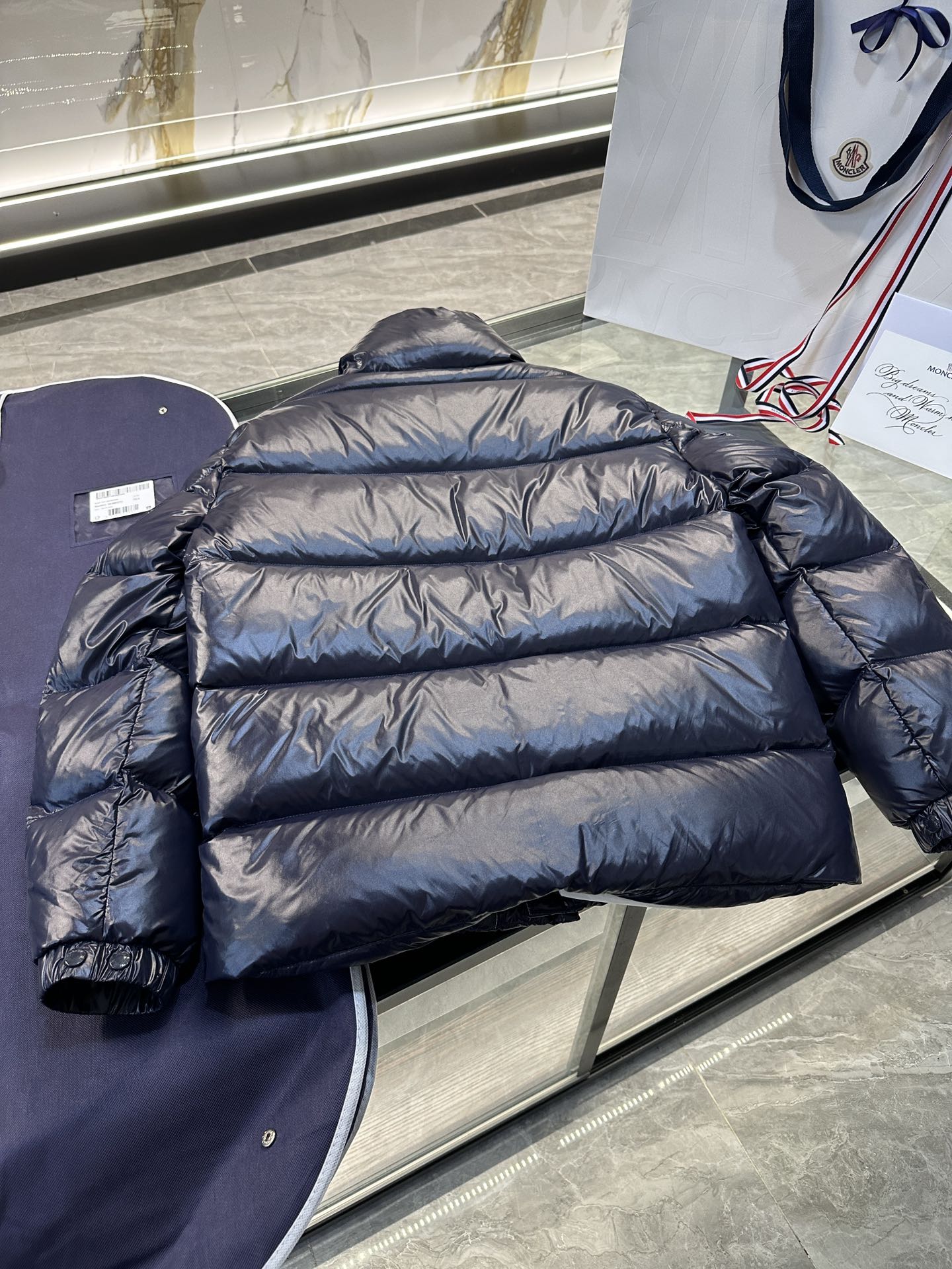 图片[9]-P1460  Moncler 1952限定系列Dervox更多实拍细节展示.认准出品标准,鹅绒填充/条码款号齐全对应官网一致/吊牌内置NFC电子感应防伪.
码数1-5码-高仿包包