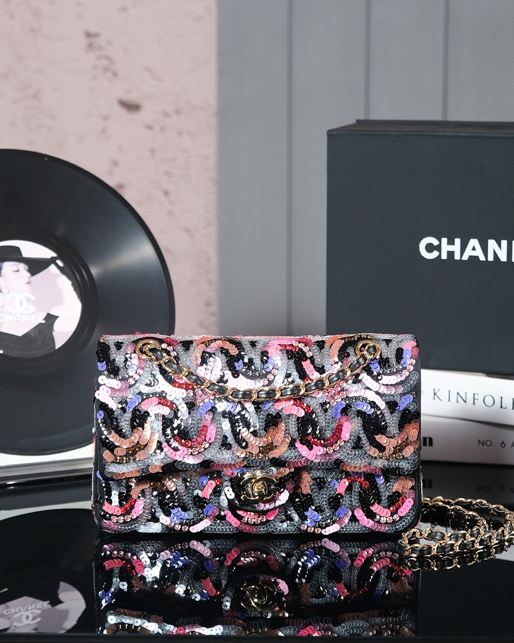 CHANEL 𝟐𝟒𝐬 Heavy work Sequins 𝙘𝙛 Dimensions: 15.5 x 25.5 x 6. Collections - high quality bags