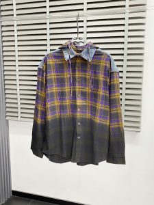 P760 Acne Studios💥独家专供新款男士休闲春秋连帽格子衬衫 高端定制 高端版本 时尚百搭爆款⚠️⚠️✨✨进口纯棉面料 拼接牛仔翻领设计 手感超柔软细腻  穿着亲肤舒适 高端精品 代工厂精细做工 上身非常赞 男士必备单品 三标齐全 码数S-XL-高仿包包