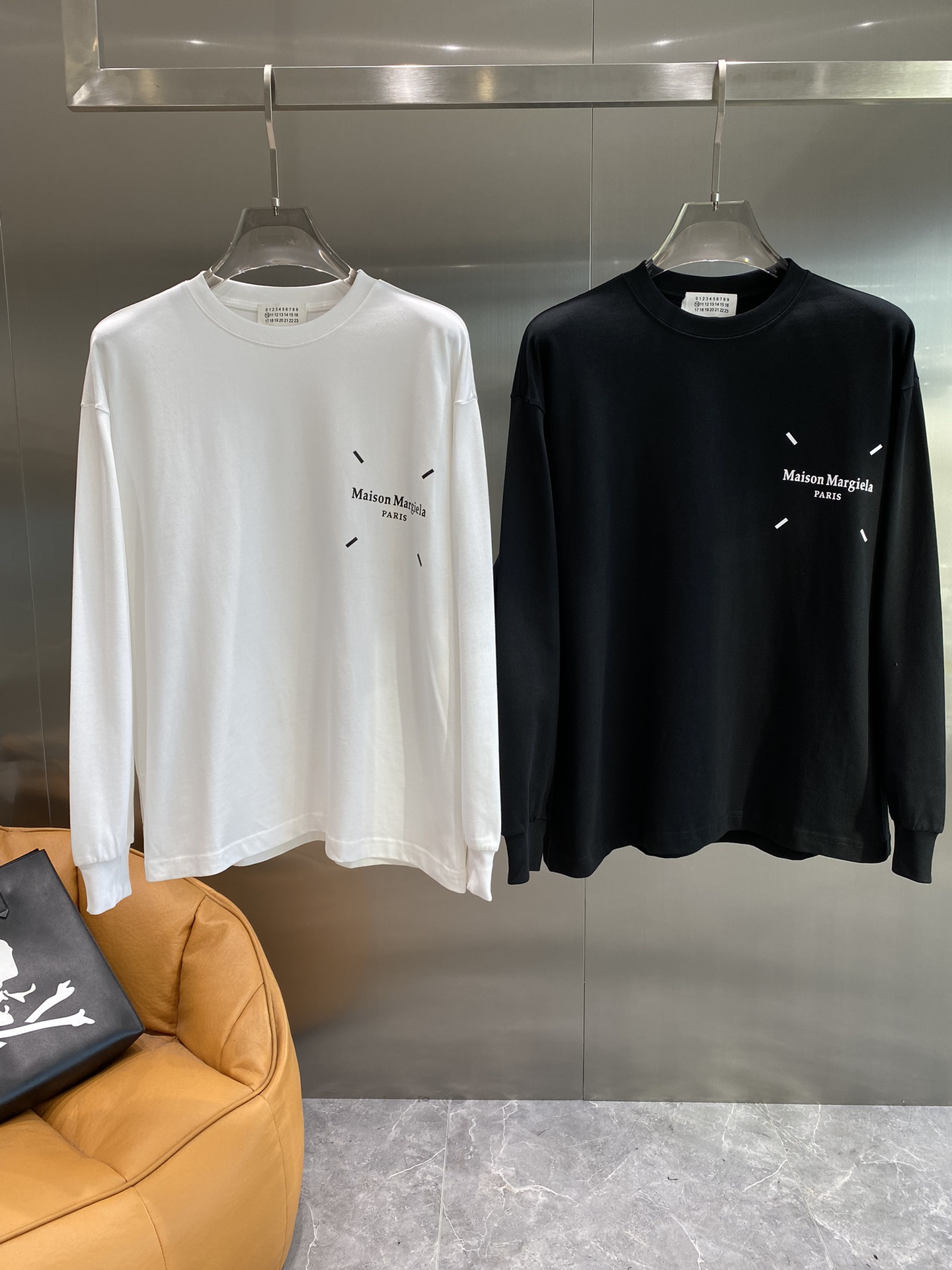 maison margiela2024 new long-sleeved handsome fashion top printing letters logo simple versatile models fabric cotton not only firm to maintain the trend of silhouette but also comfortable to wear yarn weaving more delicate yards S-XL 🅿️480-high-fashion factory