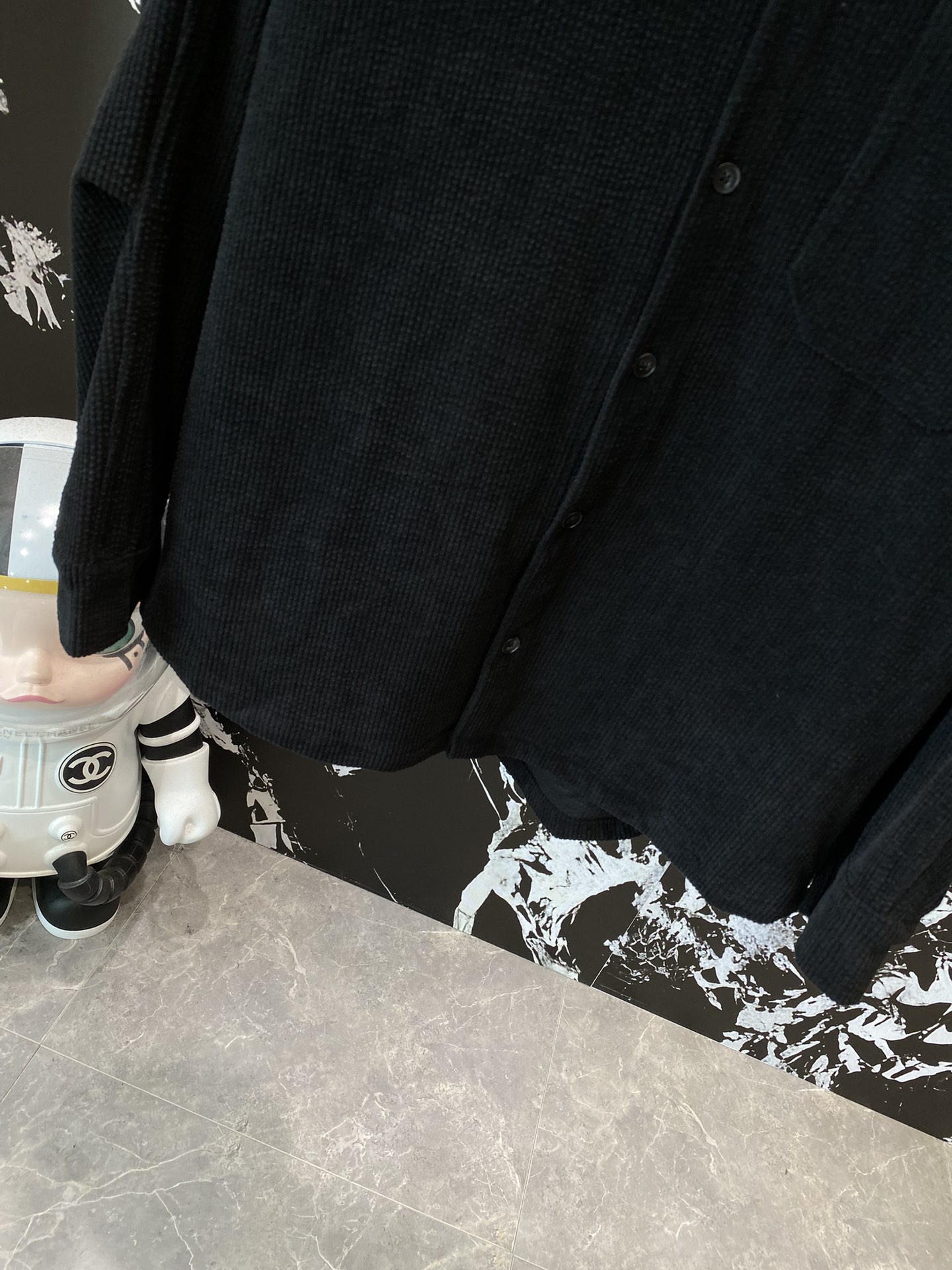 Loew Loew 2024 early fall latest models shirt suit counter one to one synchronization update exclusive custom corduroy fabric splicing leather label pattern design on the effect of simple atmosphere very fashionable Size M- XXL clothes 🅿️560 pants 🅿️540