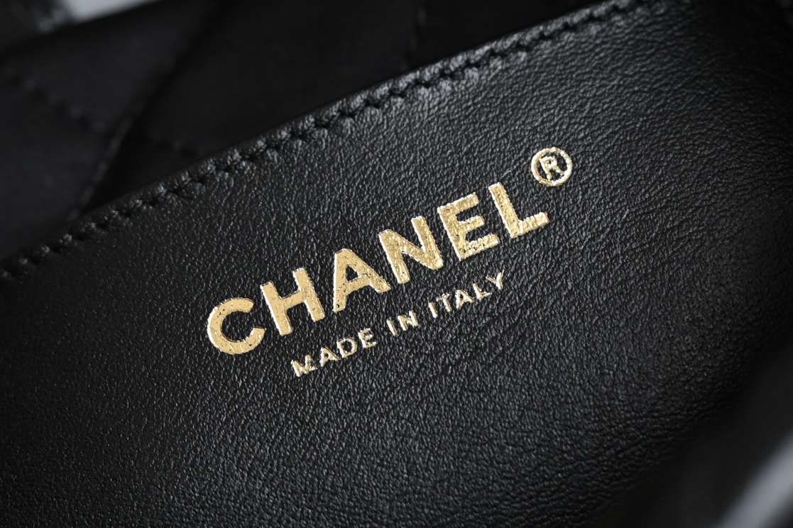 Image [8]-CHANEL New Upgraded 🌿 Mini 𝟐𝟐𝐁𝐚𝐠𝖠𝗇 𝗍𝗂𝖻𝖺 𝗓𝗉pi𝖬𝗂𝗇 𝗂 𝟤𝟤♥ Black Gold Counter Sale 𝟦𝟣𝟢𝟢𝟢𝗋 𝗆𝖻 Purchased developed 〰️ show lead 𝟤𝟤𝖡𝖺𝗀 𝗆 𝗂𝗇𝗂 Strong sense of styling design style pull full 〰️ small size but can easily dominate the show must have a handful of a ❕ Hardware: thick plating 𝟤𝟦 𝗄 Vintage gold leather: 𝖠𝗇𝗍𝗂𝖻𝖺 Original leather calf size: 𝟣𝟫 *𝟤𝟢*𝟨 𝖼𝗆- high quality replica handbags
