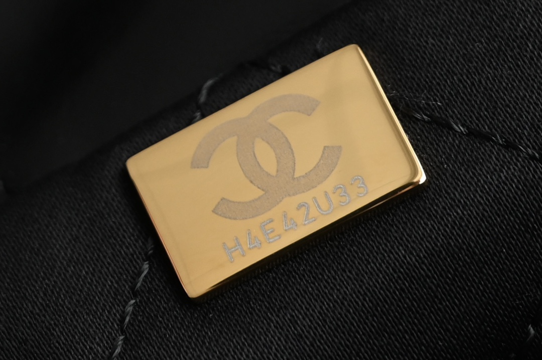 Image [9]-CHANEL New Upgraded 🌿 Mini 𝟐𝟐𝐁𝐚𝐠𝖠𝗇 𝗍𝗂𝖻𝖺 𝗓𝗉pi𝖬𝗂𝗇 𝗂 𝟤𝟤♥ Black Gold Counter Sale 𝟦𝟣𝟢𝟢𝟢𝗋 𝗆𝖻 Purchased developed 〰️ show lead 𝟤𝟤𝖡𝖺𝗀 𝗆 𝗂𝗇𝗂 Strong sense of styling design style pull full 〰️ small size but can easily dominate the show must have a handful of a ❕ Hardware: thick plating 𝟤𝟦 𝗄 Vintage gold leather: 𝖠𝗇𝗍𝗂𝖻𝖺 Original leather calf size: 𝟣𝟫 *𝟤𝟢*𝟨 𝖼𝗆- high quality replica handbags