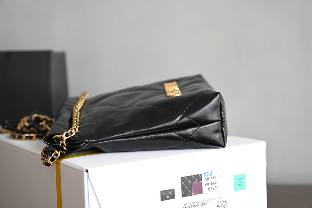 Picture [3]-CHANEL New Upgrade 🌿 Mini 𝟐𝟐𝐁𝐚𝐠𝖠𝗇 𝗍𝗂𝖻𝖺 𝗓𝗉pi𝖬𝗂𝗇 𝗂 𝟤𝟤♥ Black Gold Counter Sale 𝟦𝟣𝟢𝟢𝟢𝗋 𝗆𝖻 Purchased developed 〰️ show lead 𝟤𝟤𝖡𝖺𝗀 𝗆 𝗂𝗇𝗂 Strong sense of styling design style pull full 〰️ small size but can easily dominate the show must have a handful of a ❕ Hardware: thick plating 𝟤𝟦 𝗄 Vintage gold leather: 𝖠𝗇𝗍𝗂𝖻𝖺 Original leather calf size: 𝟣𝟫 *𝟤𝟢*𝟨 𝖼𝗆- high quality replica handbags
