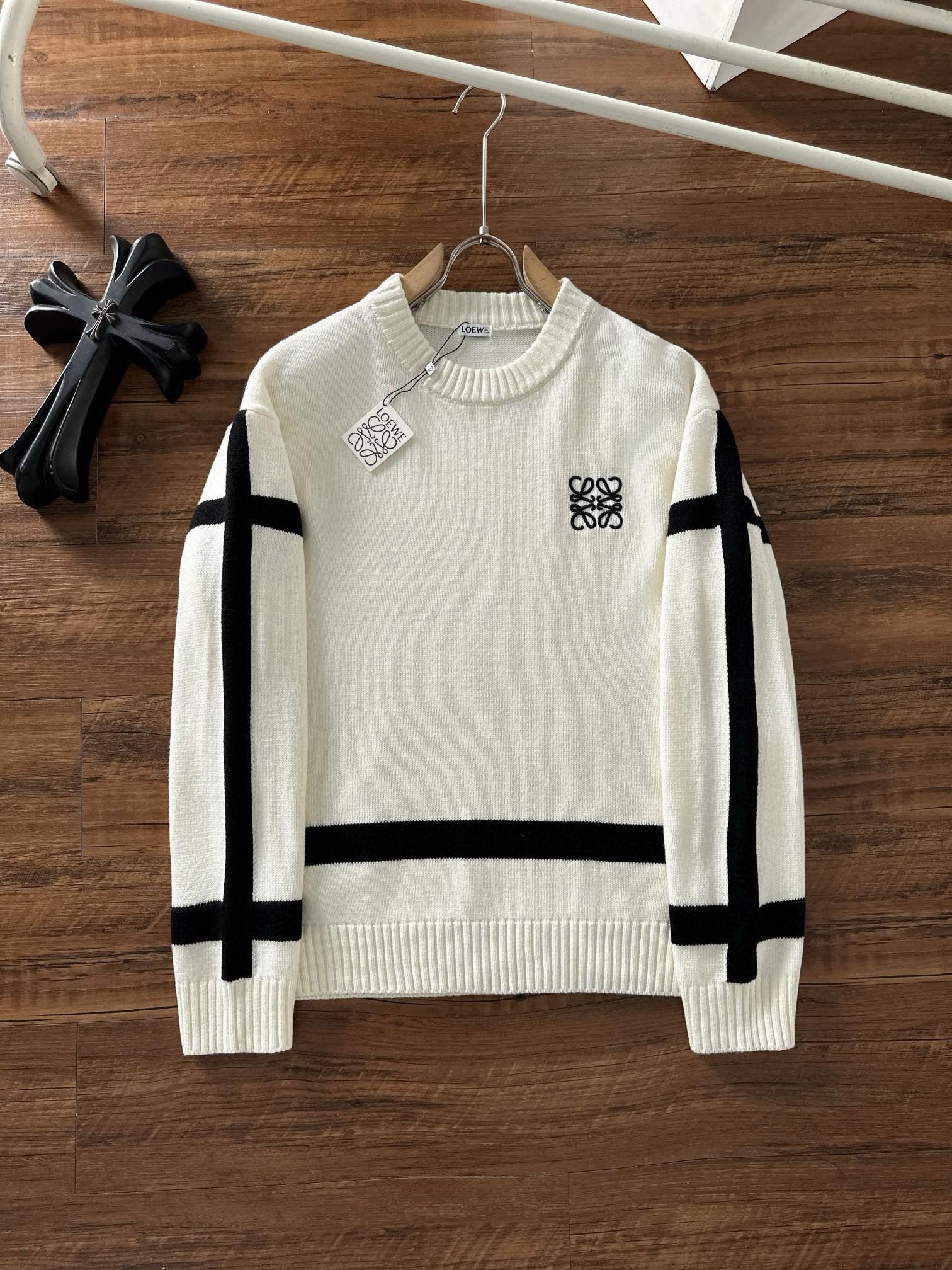 图片[2]-P600 Loewe罗意威 2024秋冬最新系列羊毛衫毛衣 专柜1:1顶级复刻全品相！加厚款潮人必备单品！懂货的老铁赶紧下手面料：羊绒10%羊毛60%氨纶30%
尺码M~3XL 178 145斤穿L 最大穿210斤-高仿包包