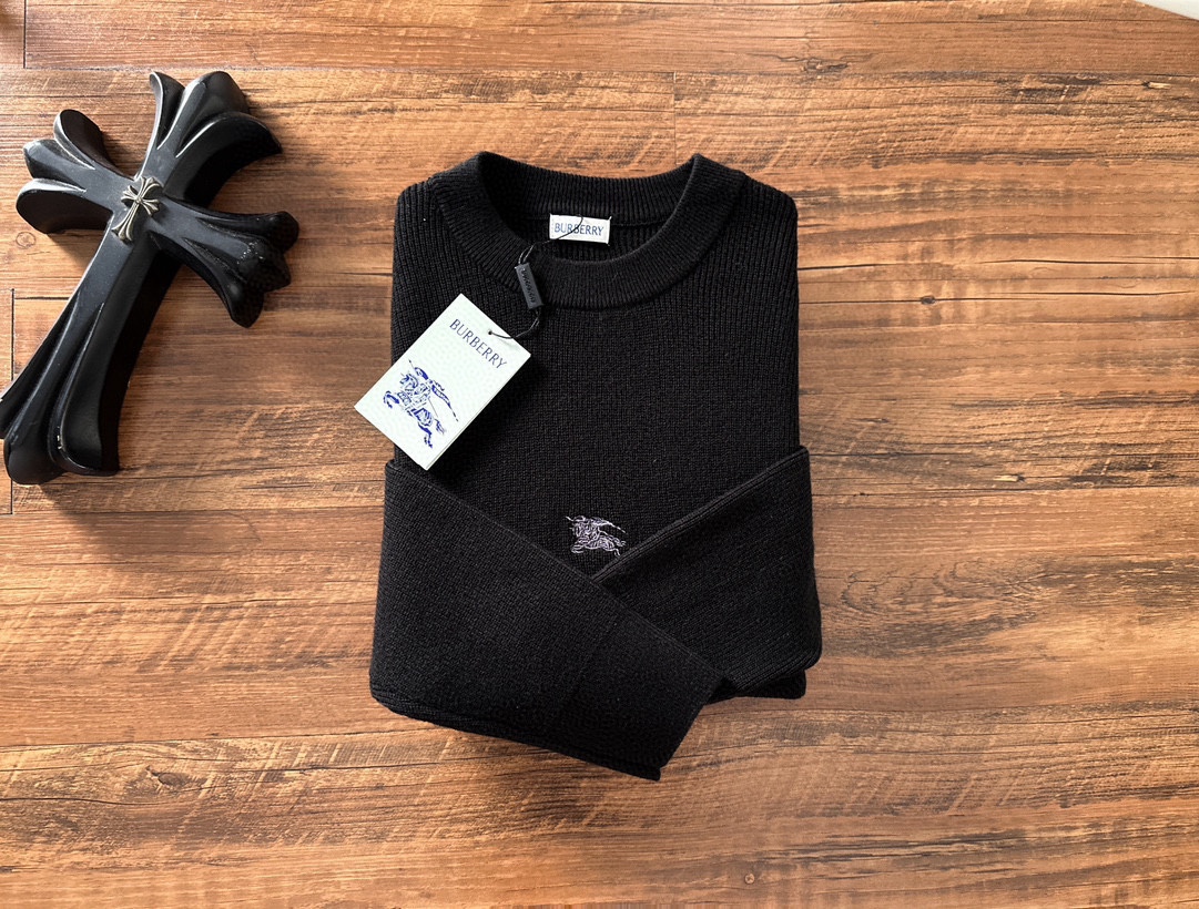 图片[2]-P600 Burberry博柏利 2024秋冬最新系列羊毛衫毛衣 专柜1:1顶级复刻全品相！加厚款潮人必备单品！懂货的老铁赶紧下手面料：羊绒10%羊毛60%氨纶30%
尺码M~3XL 178 145斤穿L 最大穿210斤-高仿包包