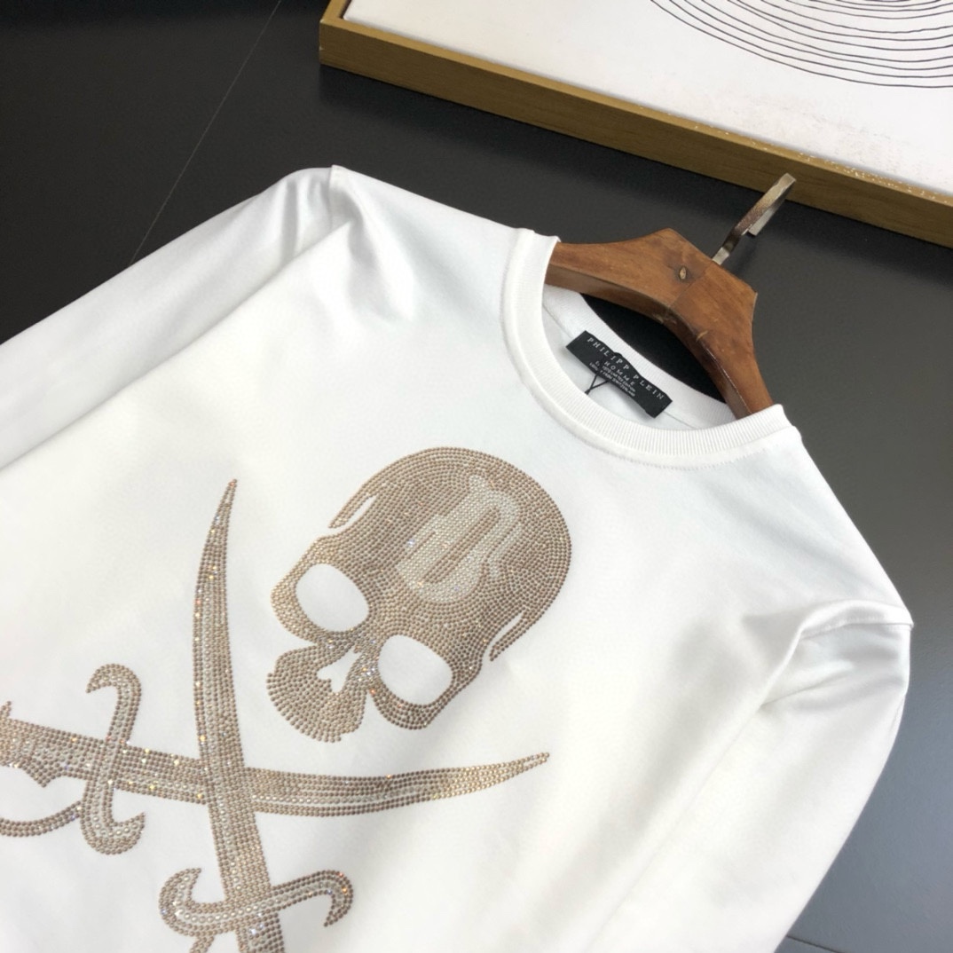 图片[5]-P440 PP菲利普  2024秋冬新款圆领卫衣T恤 胸前品牌logo重工设计 单穿打底都非常特色 采用高克重360克进口环保棉、布面细腻、柔软、经典之作、古典、简单、大方、手感超柔软细腻 穿着亲肤舒适 高端精品 代工厂精细做工 上身非常赞 男士必备单品 三标齐全
尺码：M~5XL  178 140斤穿L 最大穿230斤-高仿包包