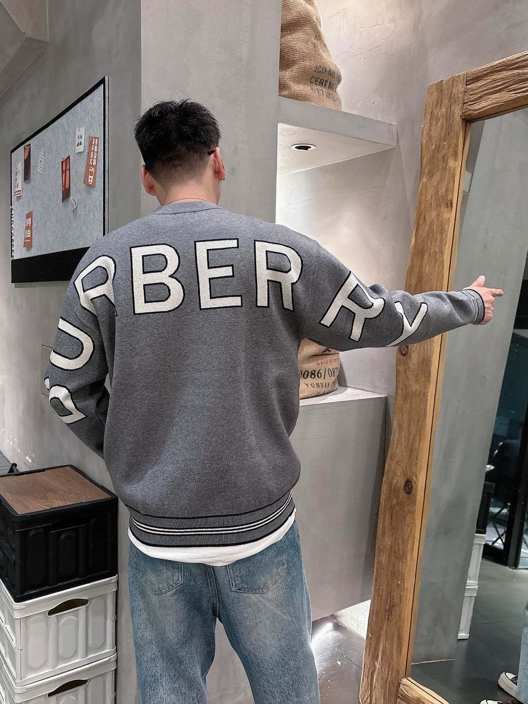 Picture [3]-P600 Burberry 2024 fall and winter newest collection wool sweater sweater Counter 1:1 top reproduction full quality! Thickened paragraph hipster must-have single product! Know the goods of the old iron hurry to get down fabric: cashmere 10% wool 60% spandex 30% size M ~ 3XL 178 145 pounds to wear L maximum wear 210 pounds-high-fashion bags!