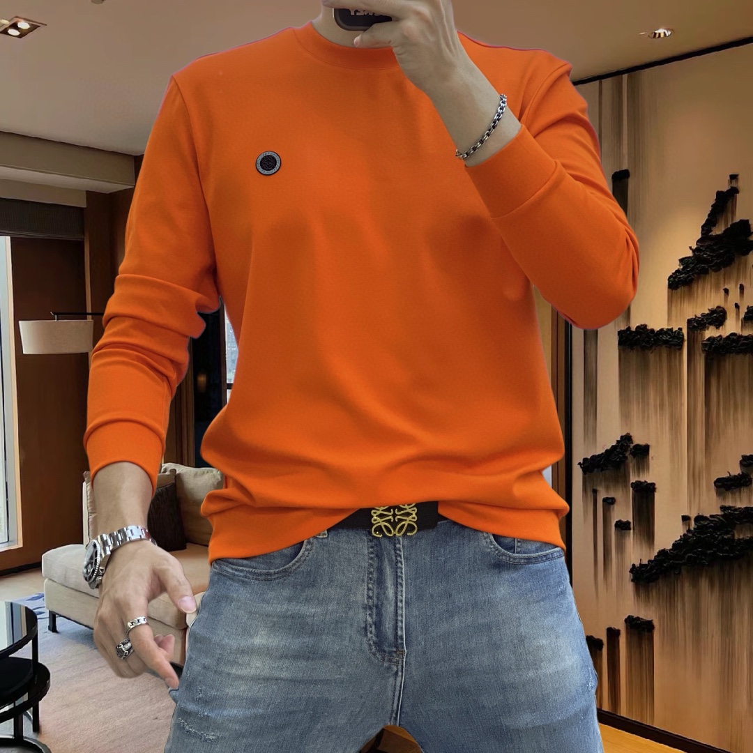 图片[8]-P420 Loewe罗意威 2024早秋GW同步卫衣T恤！延续经典！全品相订单款！胸前重工艺logo设计高端订制精棉面料从版型到设计都很有时代的新潮感不管版型还是设计足够有细节！微阔版型领口微微贴合颈部好版型好面料！高密度精棉材质 上身舒适亲肤保暖有型！码数M-4XL（178 140斤L 最大200斤）-高仿包包