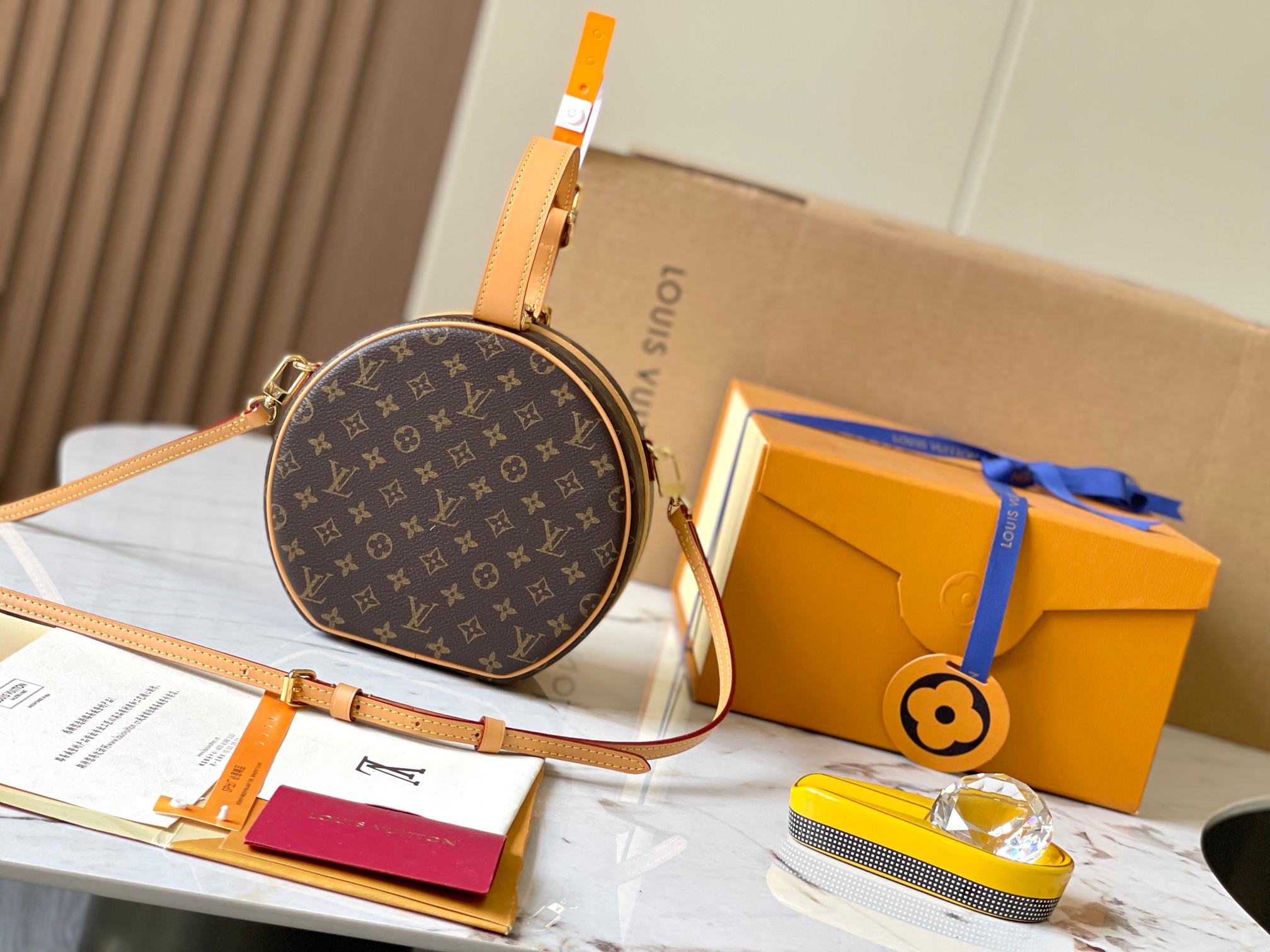 Picture [3]-P1860PETITE BOÎTE CHAPEAU Handbags Model: M43514Materials: A + grade all-steel hardwareImportedPackaging: a full set of special duty-free M Bobberly loadedDimensions: 17.5 × 16.5 × 7.5cm-High Faux Bags