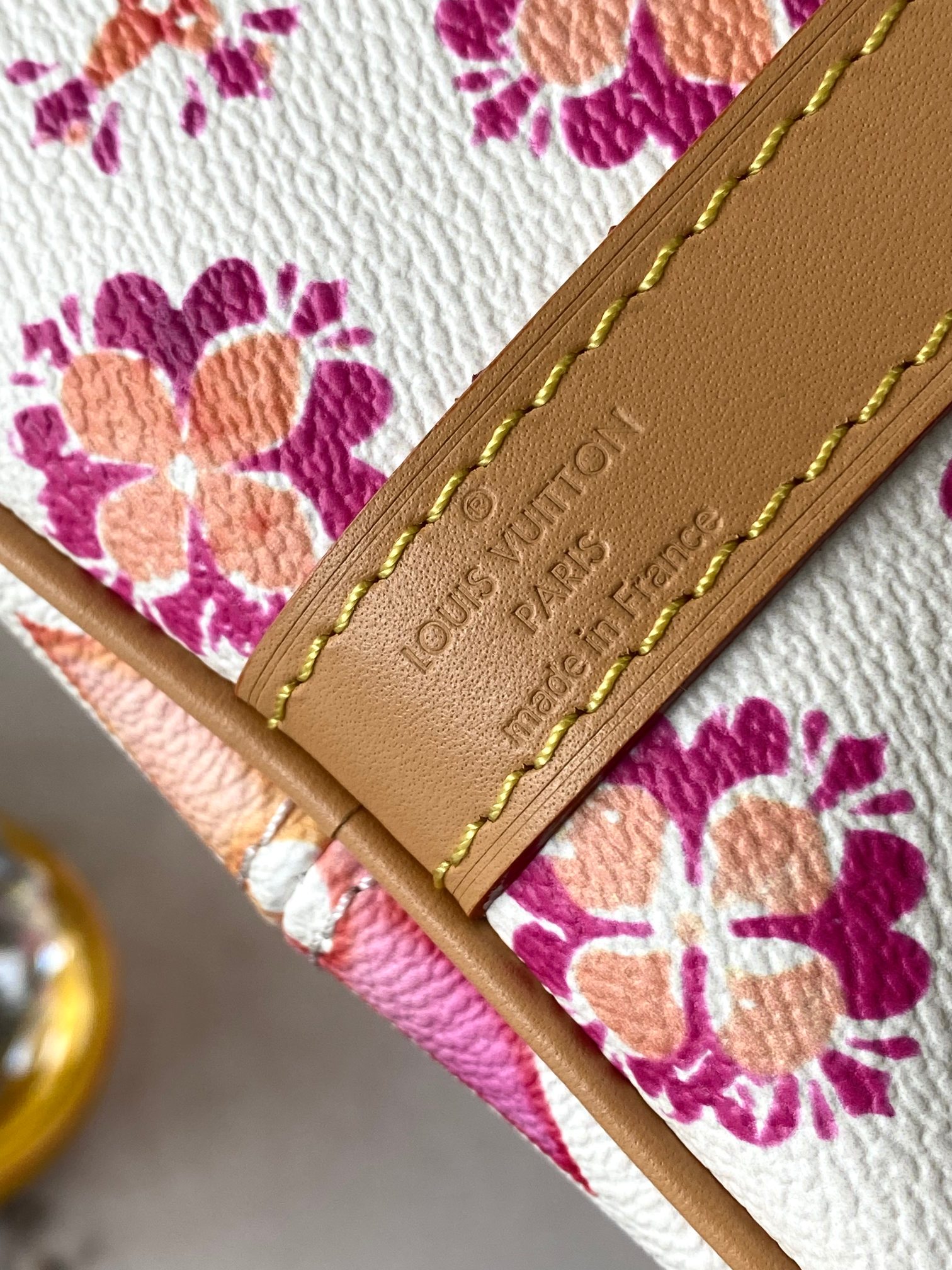 p2000 pink summer blue pillow bag speedy series seasonal new SPEEDY BANDOULIÈRE 25 handbags Model: 11264 pink dynamic chip Material: A grade all-steel hardware imported original fabrics Packaging: a full set of the original duty-free M Boberly package Size: 25 * 19 * 15CM - high imitation factory