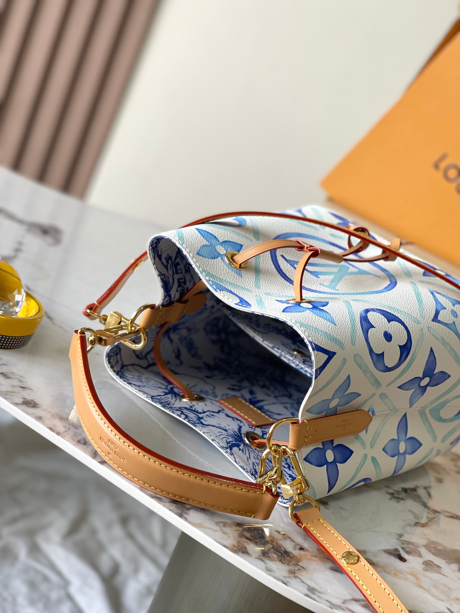 Picture [8]-p1860Néonoé BB Handbags Model: M25315 Blue Dynamic ChipMaterials: A-grade all-steel hardware imported original fabricsPackaging: a full set of original duty-free M Bobberly packageSize: 20 * 20 * 13CM-High-fashion bags