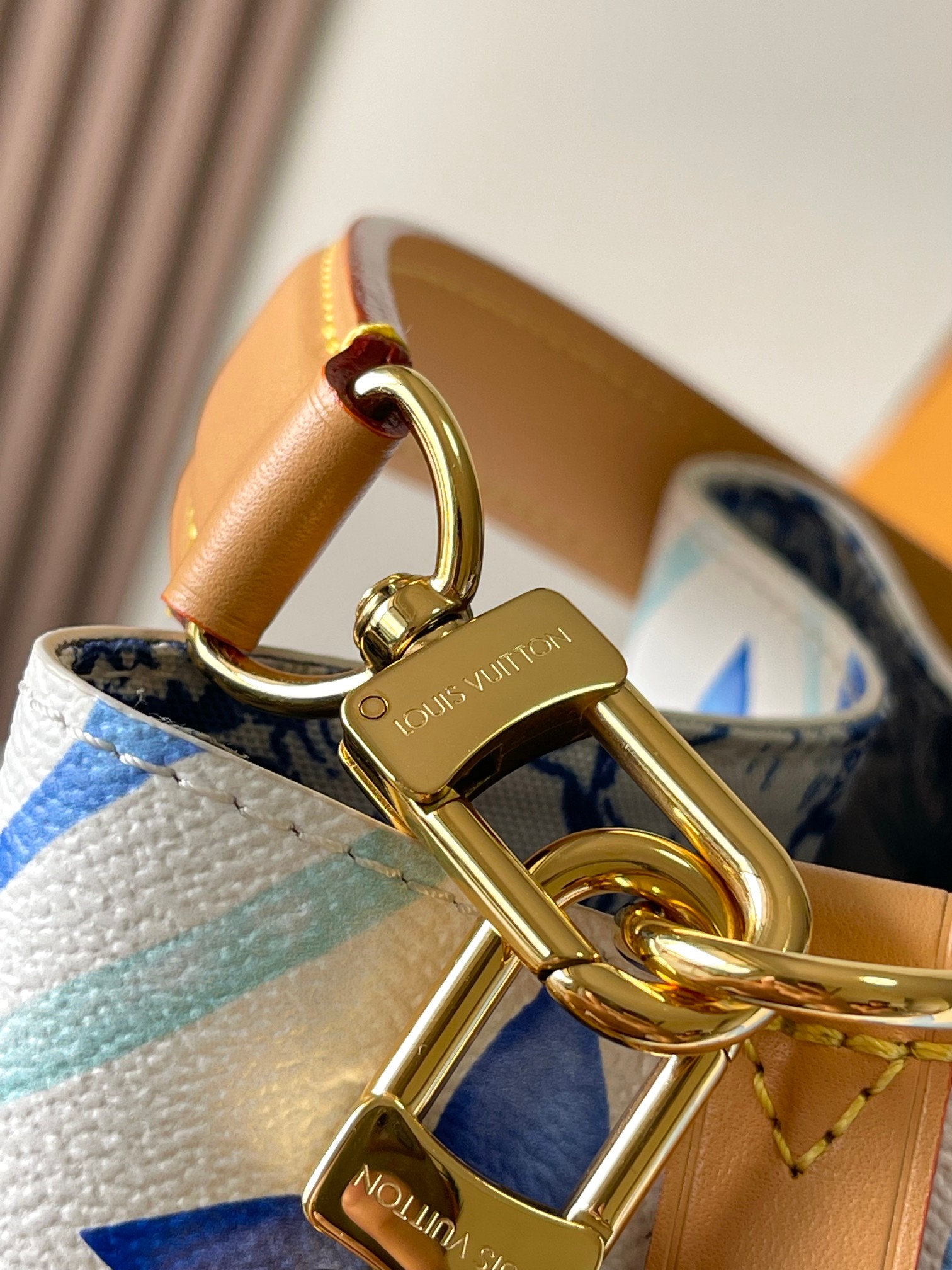 Picture [7]-p1860Néonoé BB Handbags Model: M25315 Blue Dynamic ChipMaterials: A-grade all-steel hardware imported original fabricsPackaging: a full set of original duty-free M Bobberly packageSize: 20 * 20 * 13CM-High-fashion bags