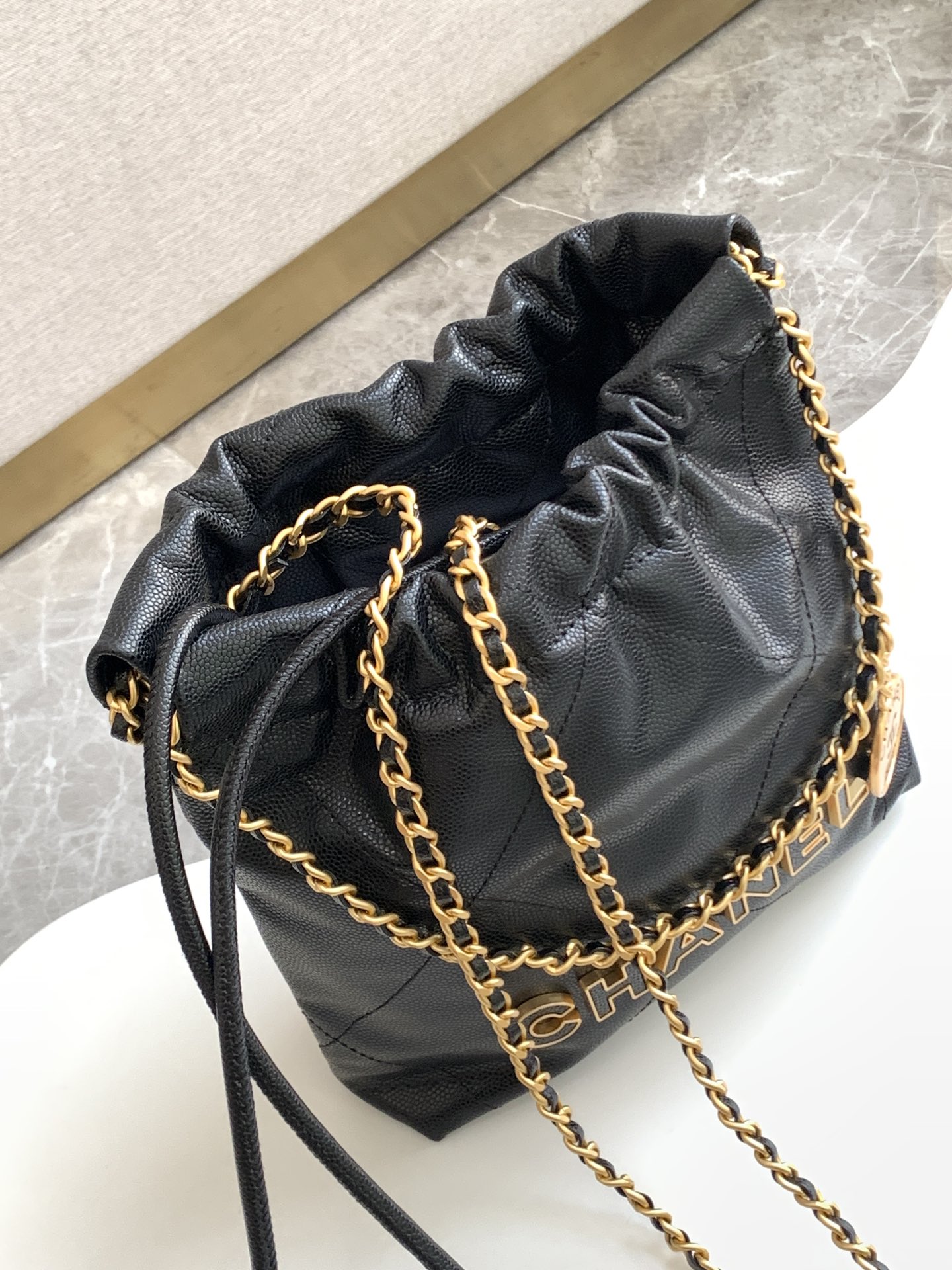 24K ball pattern 22bag mini Chanel Goose bag accessories will always be grass to especially this season's new Minisize22 bag classic black models ♌️ mini version love love love model number AS3980 size 19-20-6cm full set of packaging - high imitation factory
