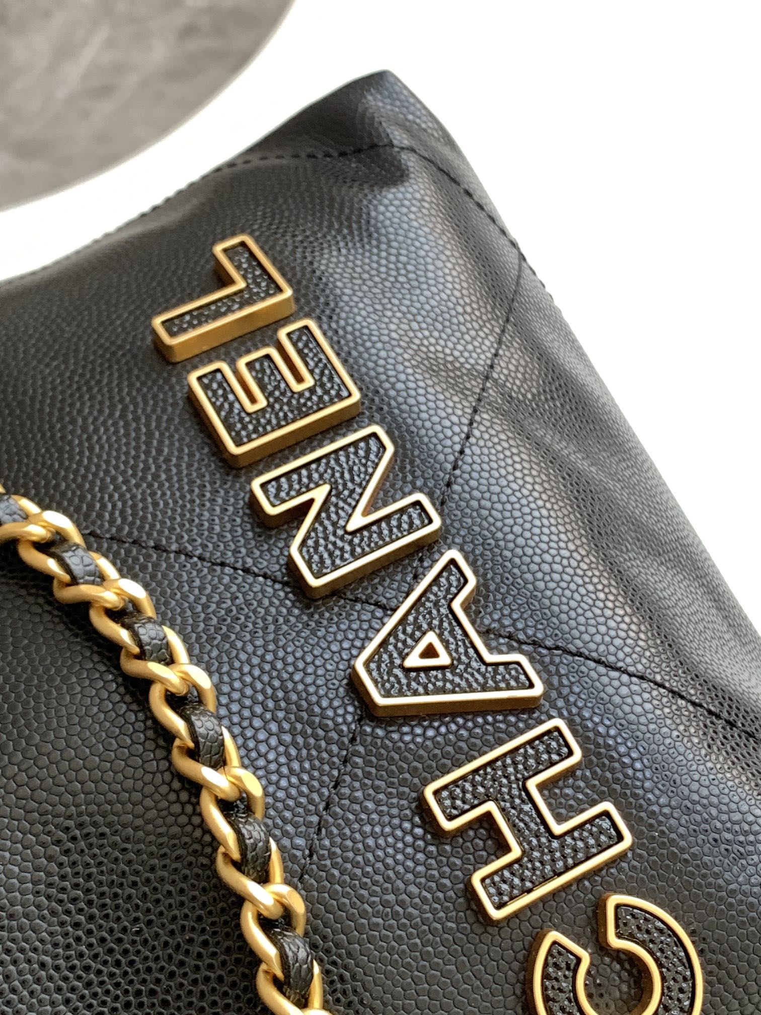 24K ball pattern 22bag mini Chanel Goose bag accessories will always be grass to especially this season's new Minisize22 bag classic black models ♌️ mini version love love love model number AS3980 size 19-20-6cm full set of packaging - high imitation factory