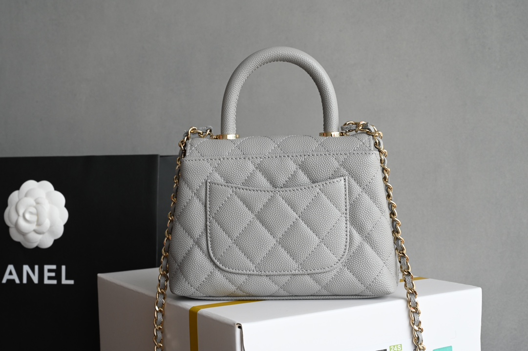 Pictures[1]-CHANEL New 𝟐𝟒𝐊 𝗖𝗼𝗰𝗼𝗛 𝗮𝗻𝗱𝗹𝗲 Ultra 𝐦𝐢𝐧𝐢 Portable  𝗋𝗆𝖻 Purchase ~ always considered the best value for money model multiple compartments pockets design is very user-friendly 〰️ milky teal metaphor for the most classic 𝖼𝗈𝖼 𝗈𝗁𝗁𝖺𝗇𝖽𝗅𝖾 ♥ handle design light gold hardware value sense of bursting ah ❕ leather. "three sheep" small ball cowhide hardware: thick plated 𝟣𝟦𝖪 light gold buckle size: 11.5*14.5*5.5 𝖼𝗆-high imitation factory
