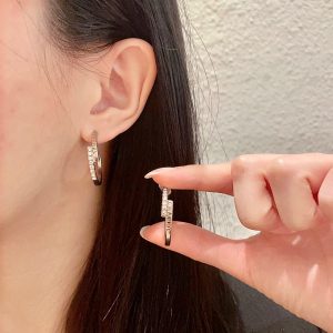 P120 Chanel Chanel 中古 earrings 👀 Chanel home styles really do not need to introduce more 😘🎶 each section is super good-looking delicate and generous very show temperament. -High imitation factory