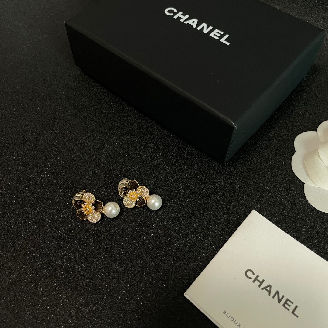 图片[5]-P110 Chanel香奈儿 中古 耳钉👀香奈儿家的款式真心无需多介绍😘🎶每一款都超好看精致大方非常显气质.-高仿包包