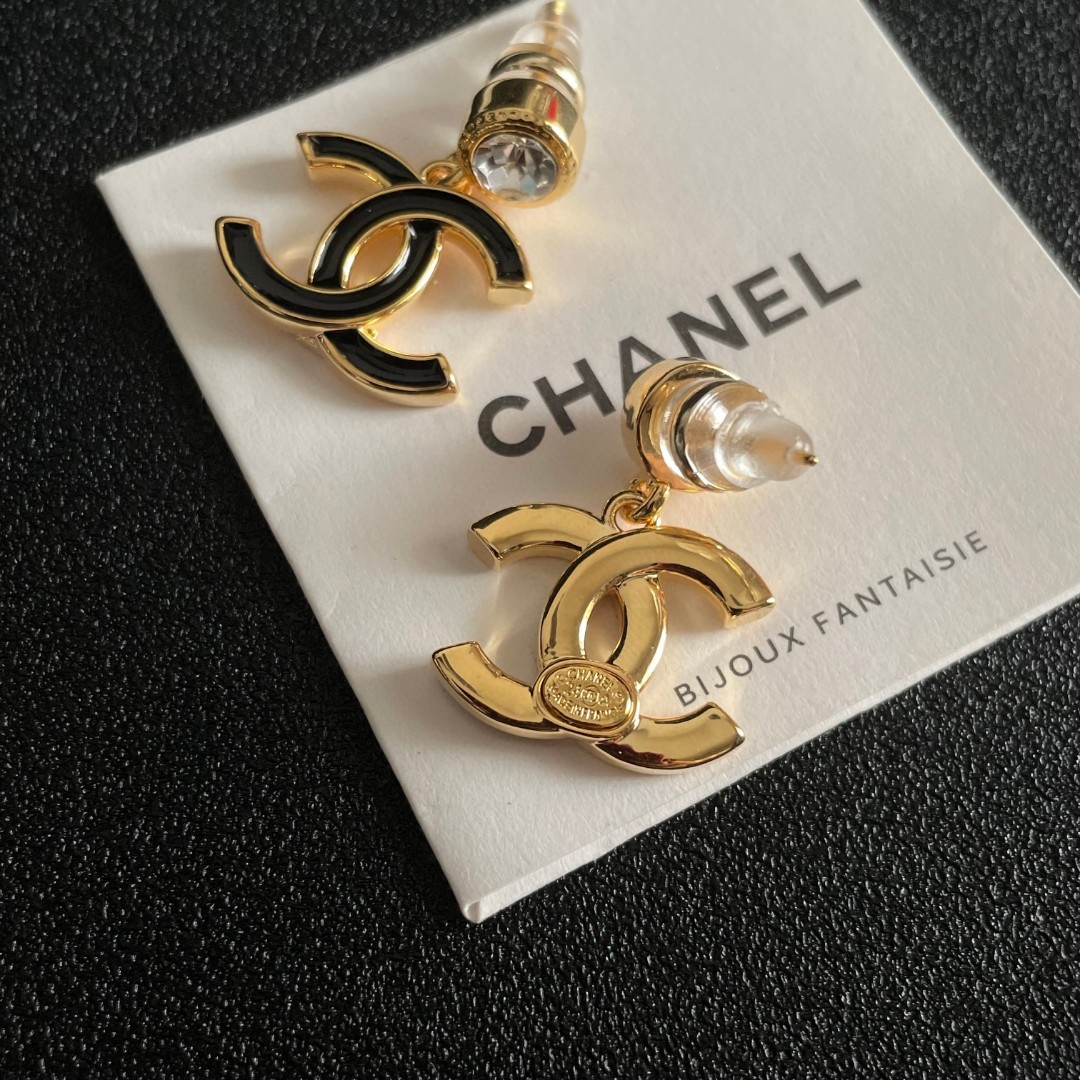 Picture [7]-P110 Chanel Chanel Medieval earrings 👀 Chanel home styles truly no need to introduce more 😘🎶 each section is super good-looking delicate and generous very show temperament. -high quality replica handbags