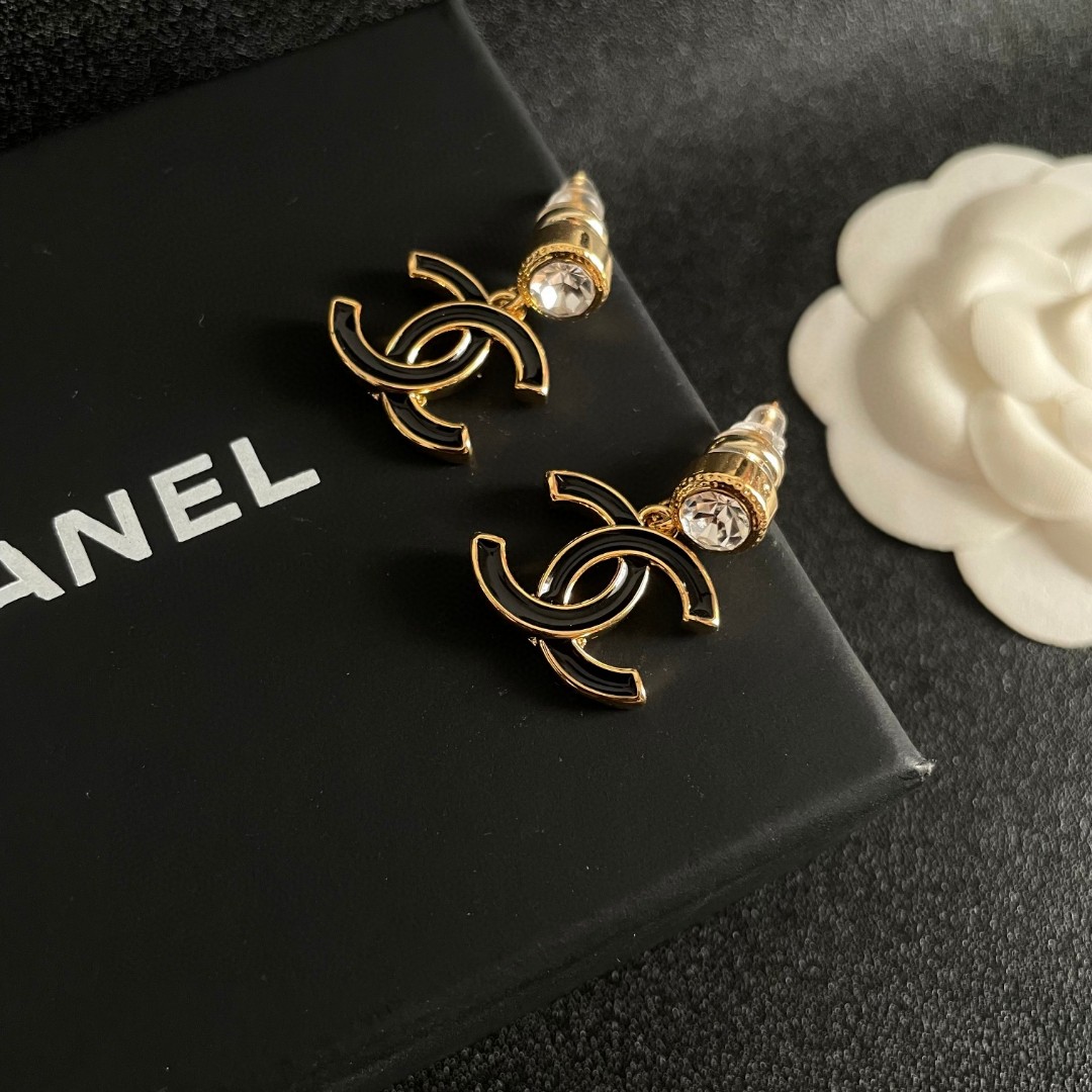 Picture [9]-P110 Chanel Chanel Medieval earrings 👀 Chanel home styles truly no need to introduce more 😘🎶 each paragraph is super good-looking delicate and generous very show temperament. -high quality replica handbags