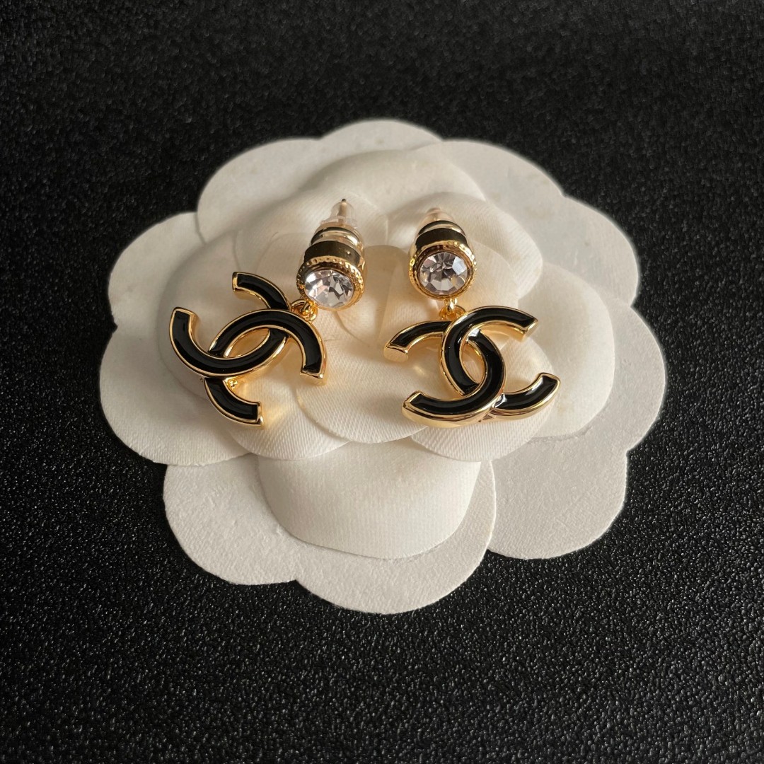 Picture [8]-P110 Chanel Chanel Medieval earrings 👀 Chanel home styles truly no need to introduce more 😘🎶 each paragraph is super good-looking delicate and generous very show temperament. -high quality replica handbags