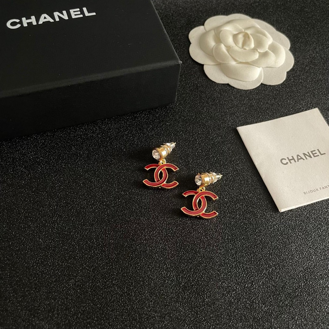 Picture [6]-P110 Chanel Chanel 中古耳钉👀香奈儿家的款式真心无需多介绍😘🎶每款都超好看精致大方非常显气质。 -high quality replica handbags