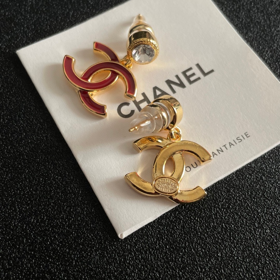 Picture [7]-P110 Chanel Chanel Medieval earrings 👀 Chanel home styles truly no need to introduce more 😘🎶 each section is super good-looking delicate and generous very show temperament. -high quality replica handbags